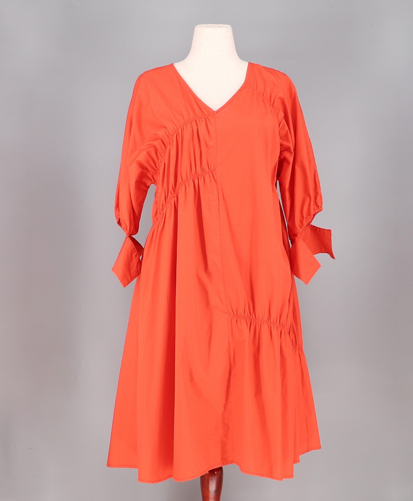 TOV LOS ANGELES Shirred Cotton Red Orange Vermilion Dress Tie Cuff Size 42/L