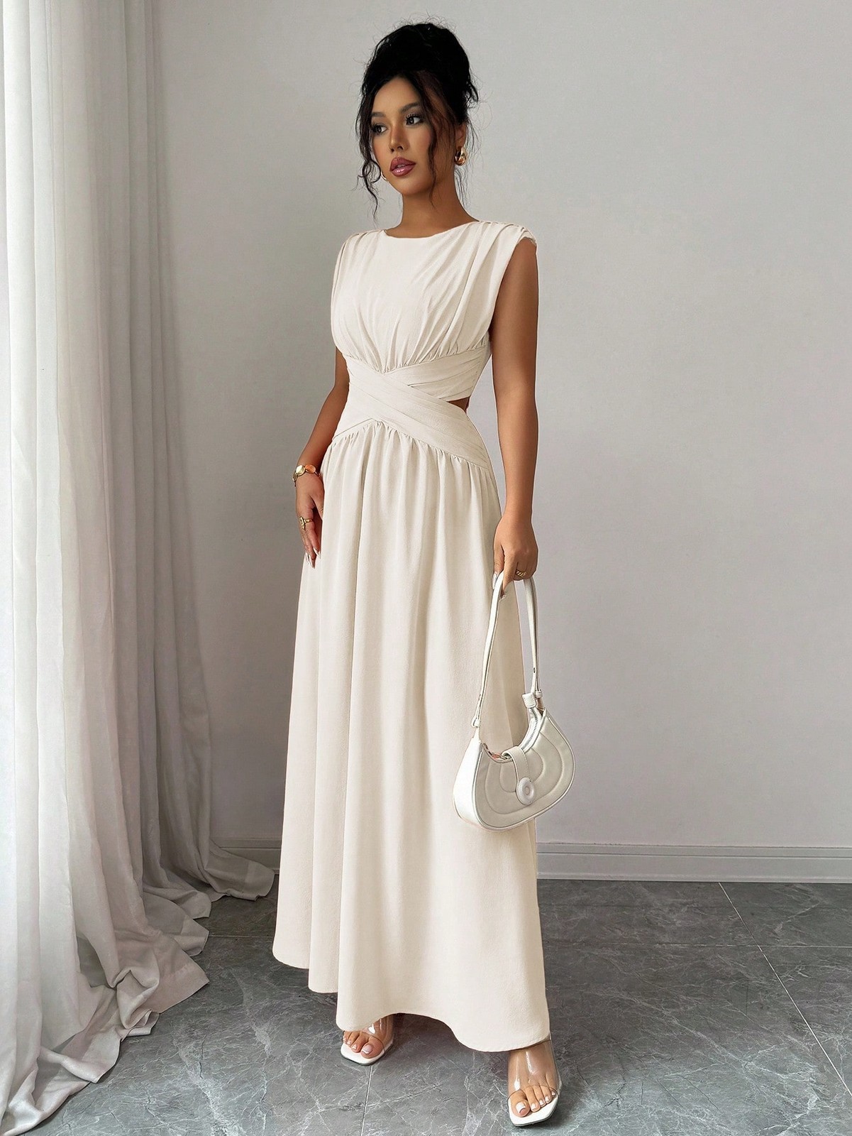 Ladies Elegant Round Neck A Line Maxi Dress