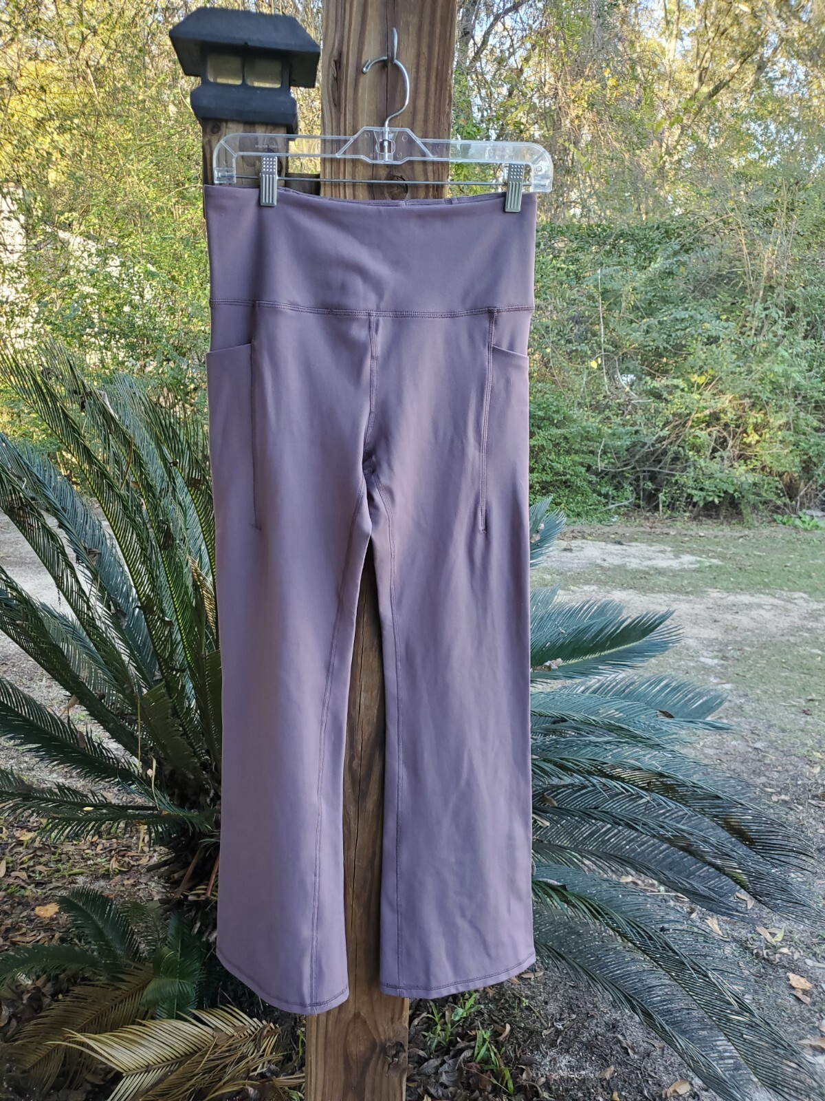 Avia Women’s Sports purple Pants with Inside phone pocket Size S (4-6) Exc Cond.