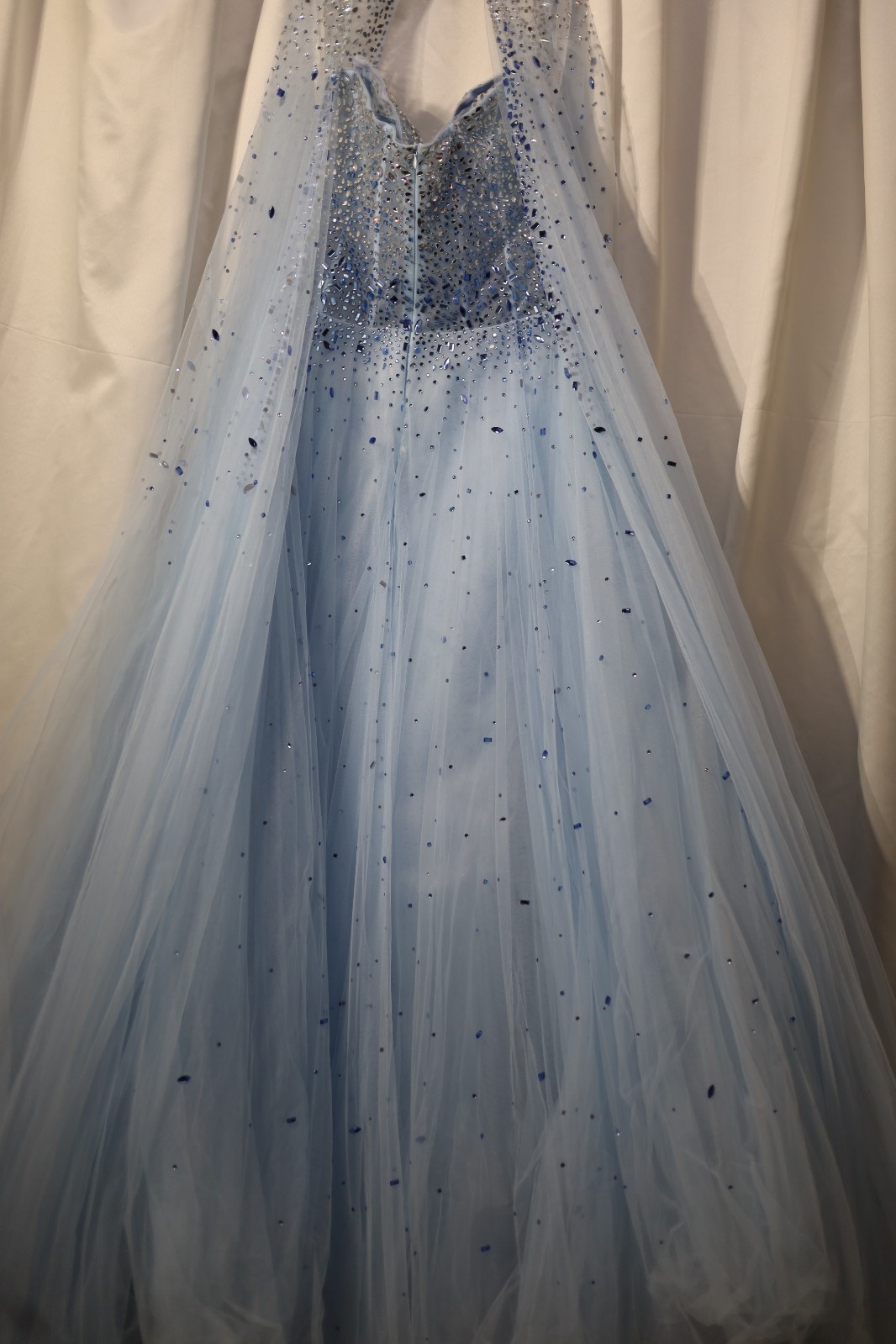 Elegant Evening Dress Light Blue Tulle Crystal Embellished Rhinestones