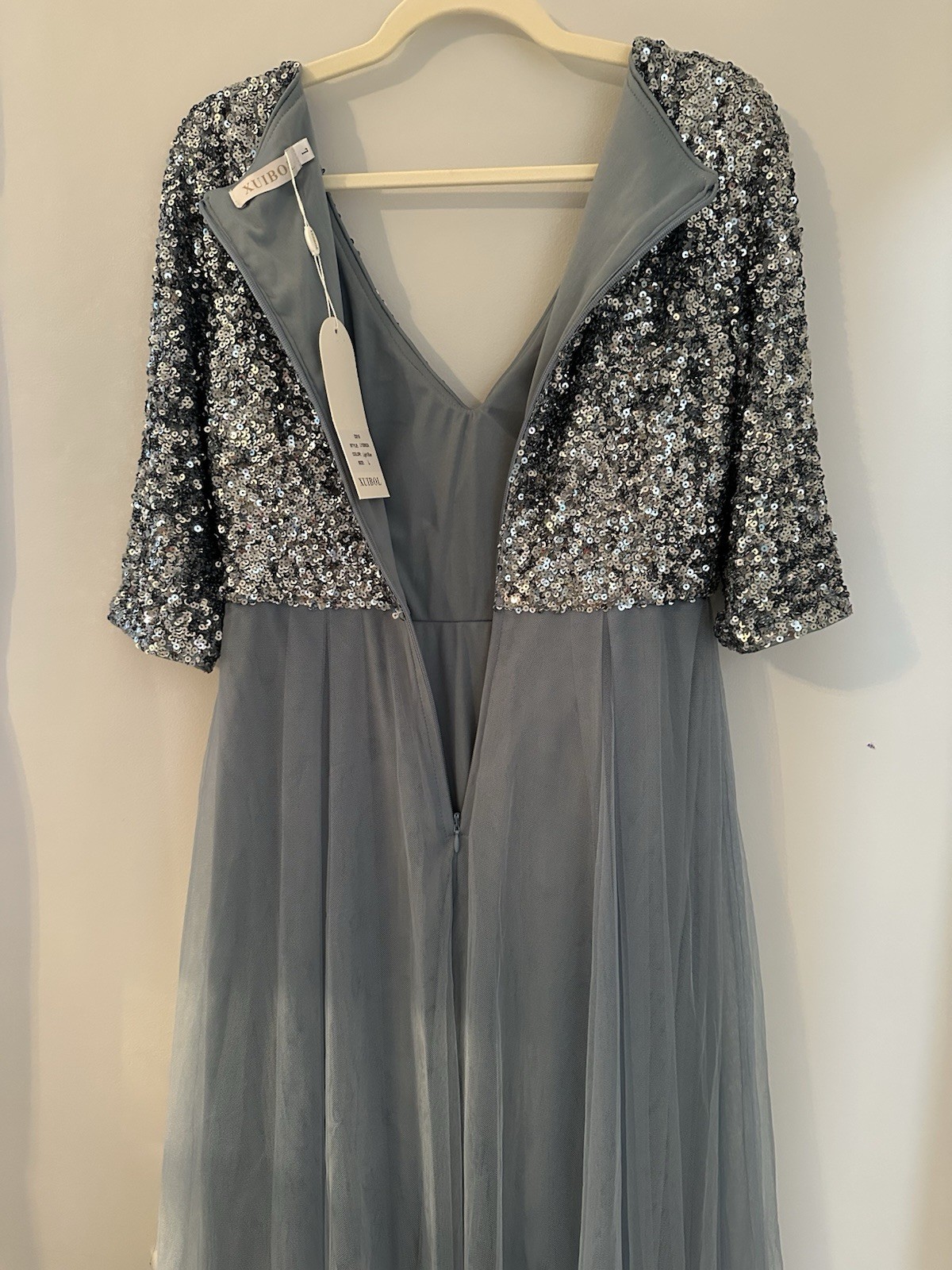 XUIBOL NWT Elegant Formal Dress Size L