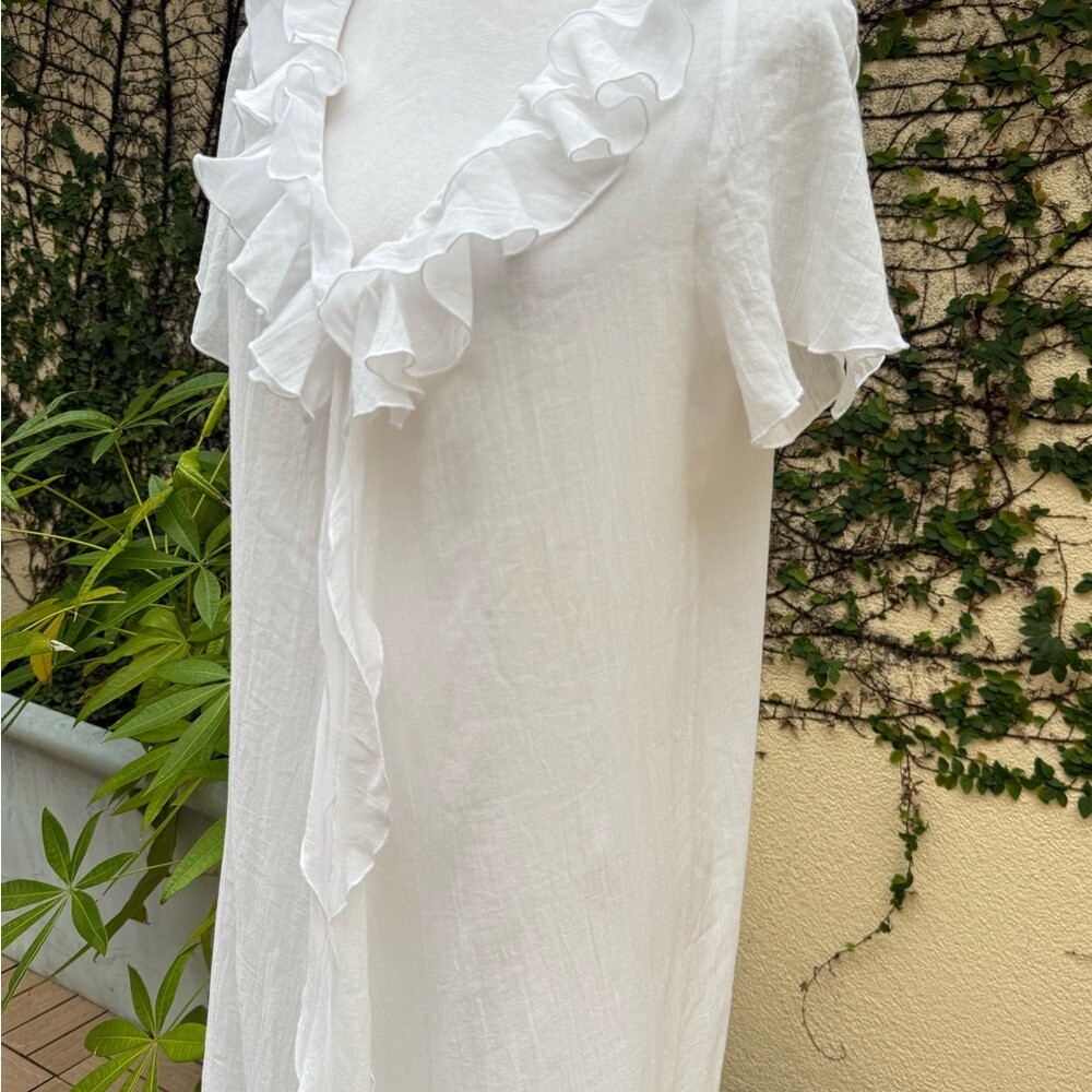 Linda Lundstrom white maxi ruffles light cotton dress