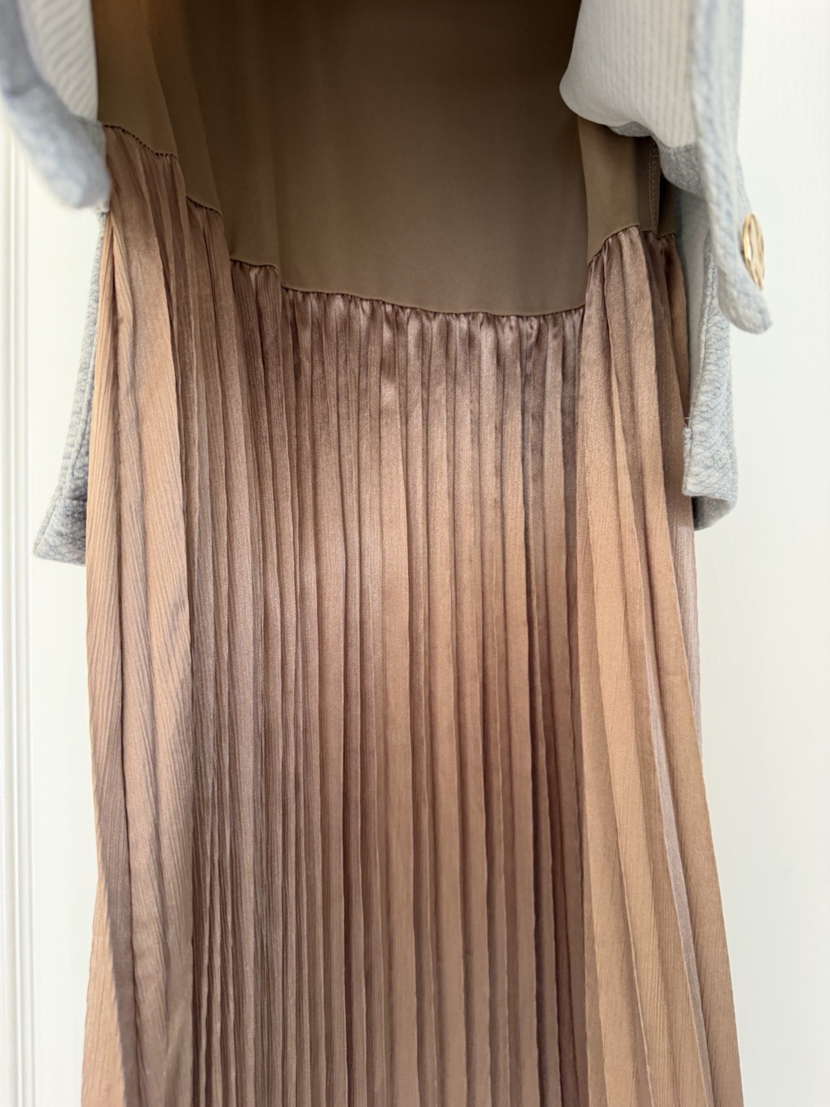 THML Womens S Pleated Midi Dress Gray Tan Sleeveless Mock Neck