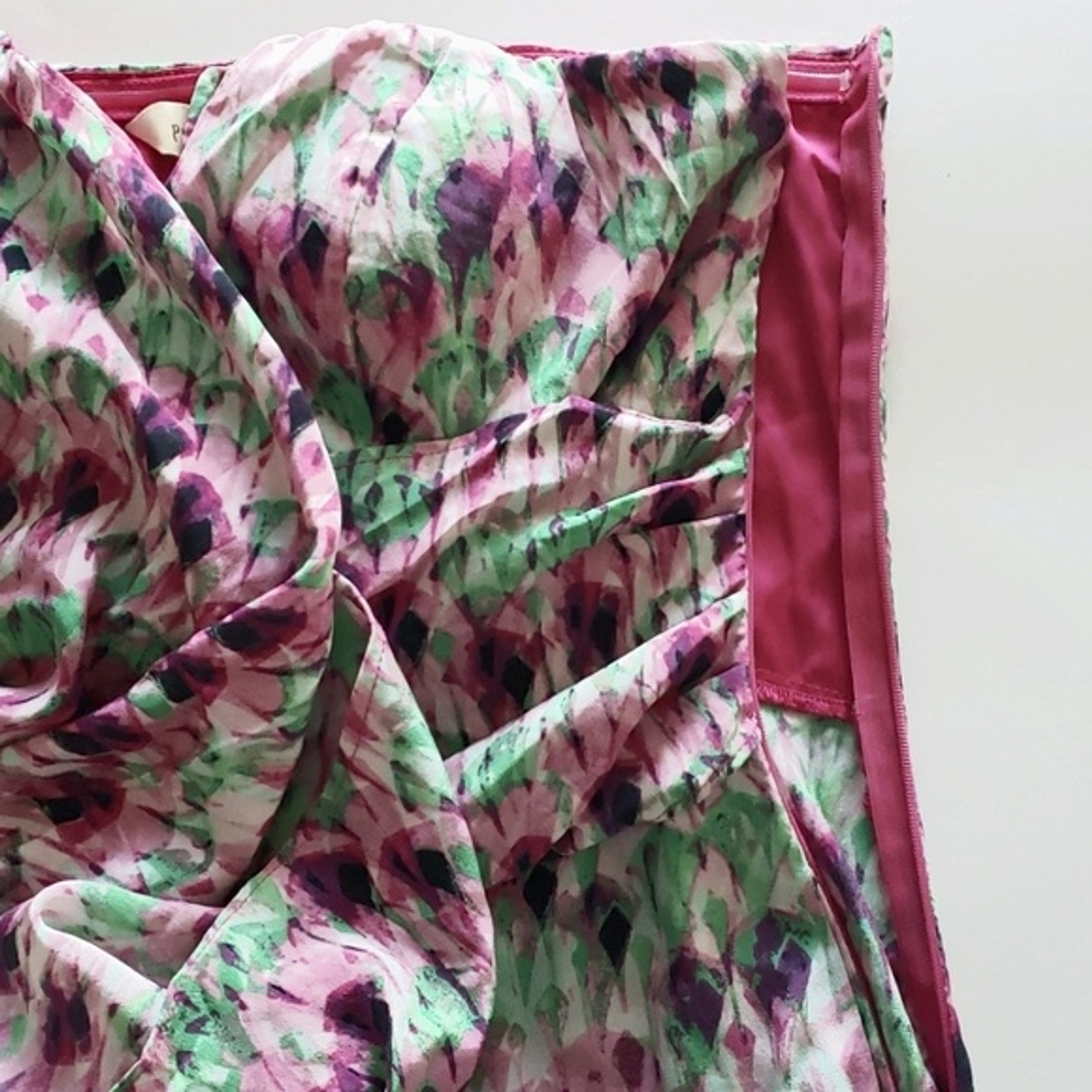 Presley Skye 100% Silk Dress Size S Pink White Abstract Fairy Whimsy Dressy Kei