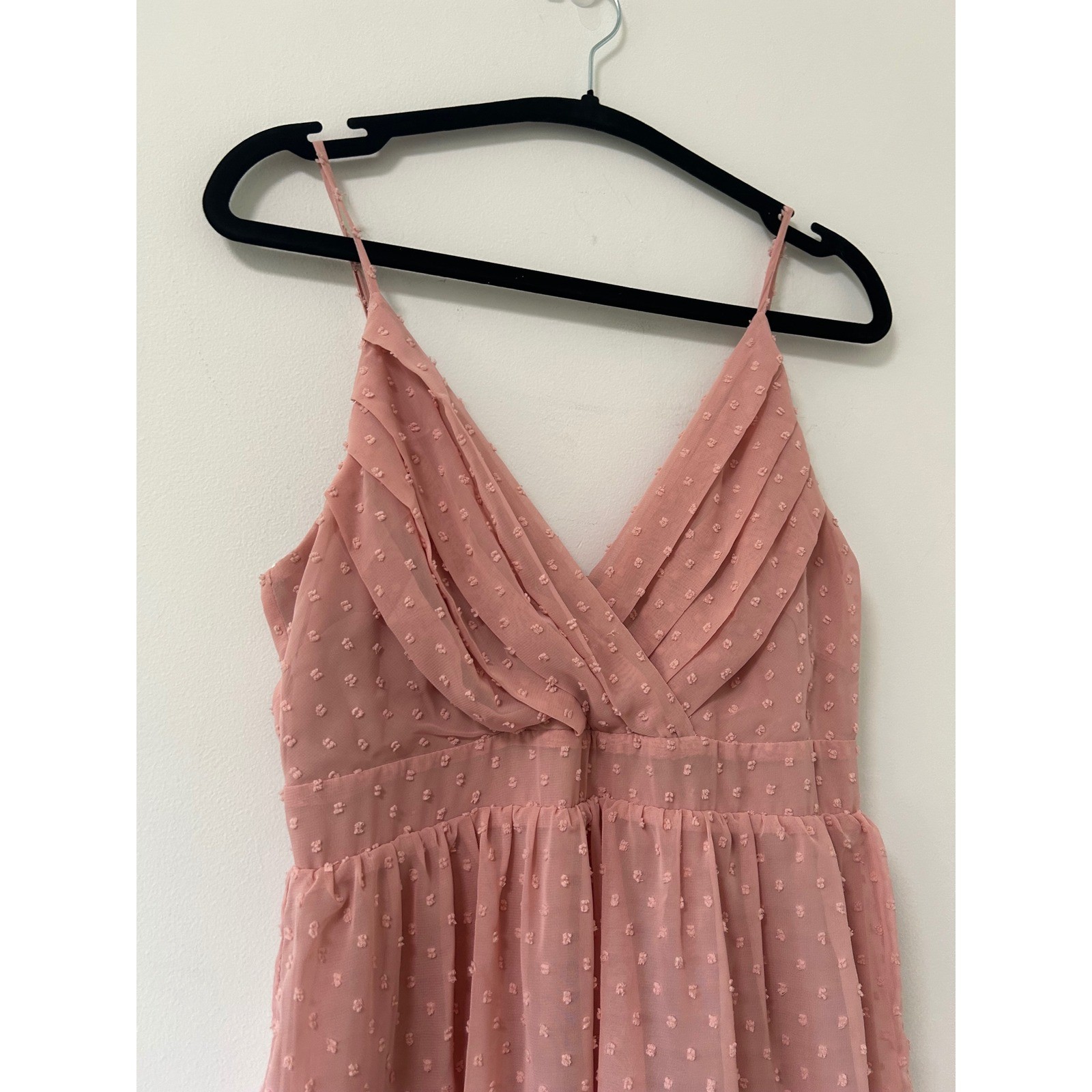 Lulus Dusty Rose Swiss Dot Tiered Maxi Dress Pleated V-Neck Pink Size L
