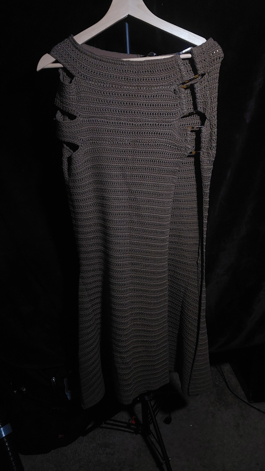 OUTCAST Women’s Gray Knit Boat Neck Cut-Out Sleeveless Midi Sheath Dress M