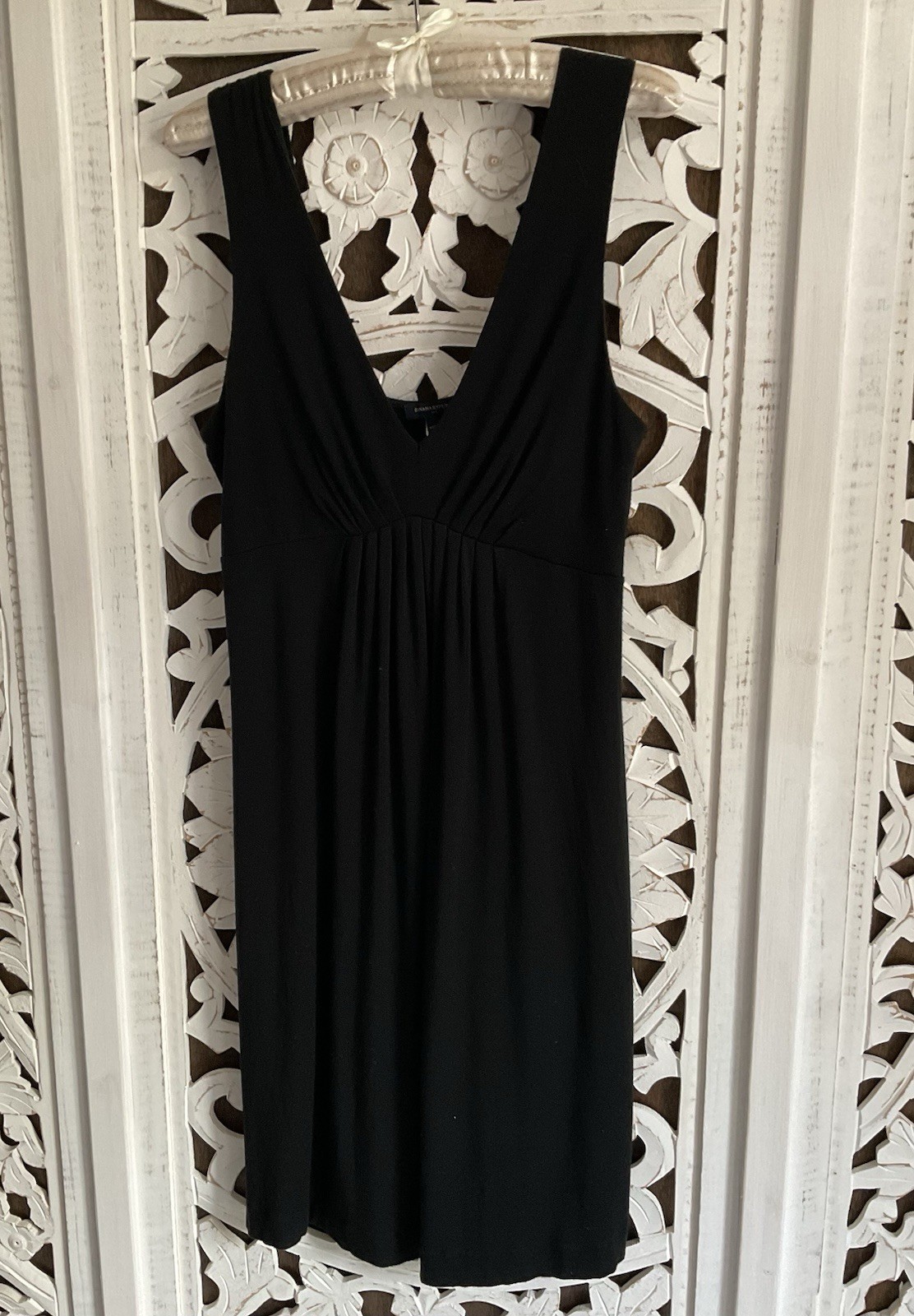 Banana Republic Black Dress Womens Medium Stretch Low Back Sleeveless V Neck