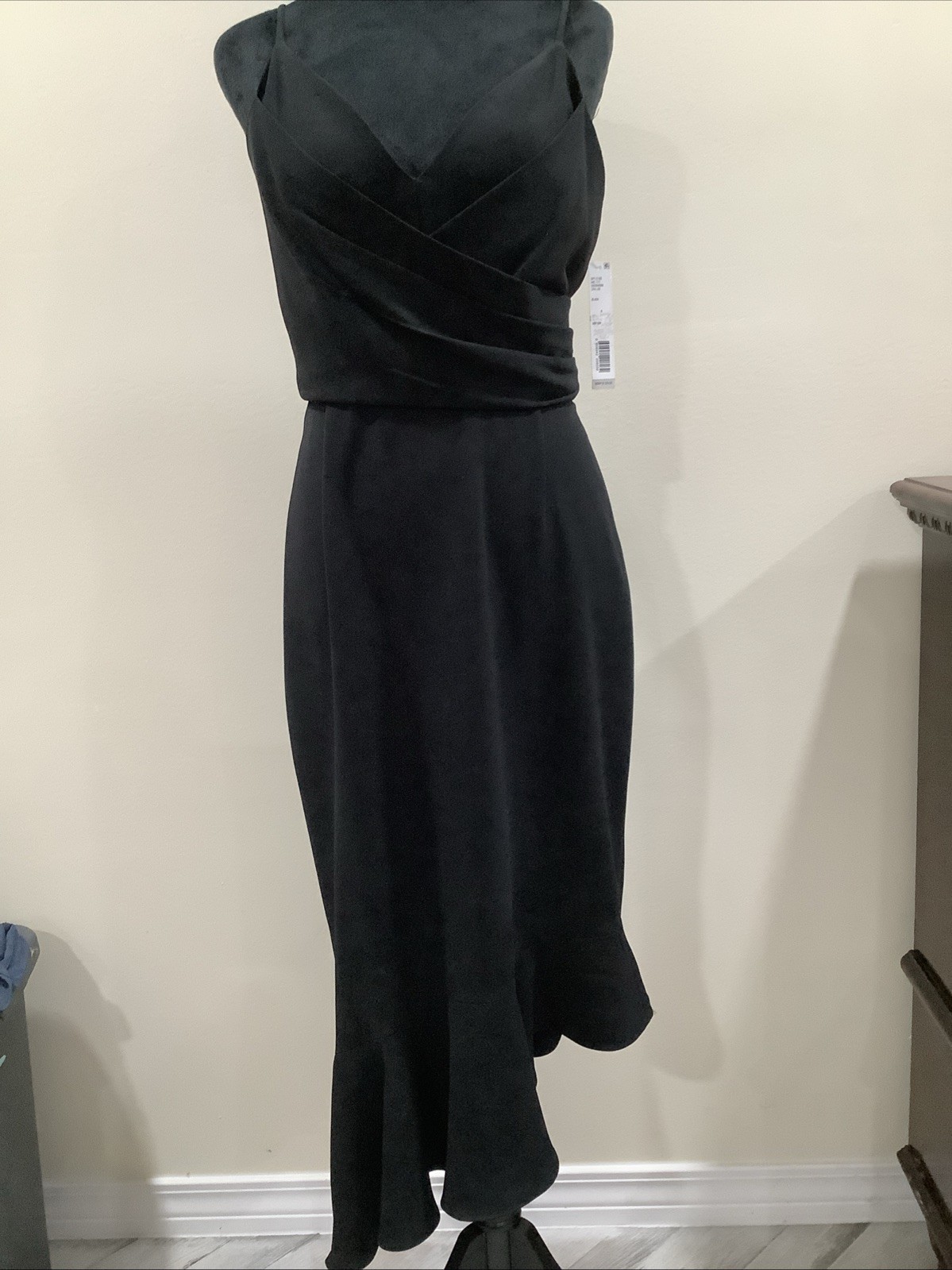 NWT Gianni Bini Midi Asymmetrical Semi Formal Dress Women’s Size 8 BLACK