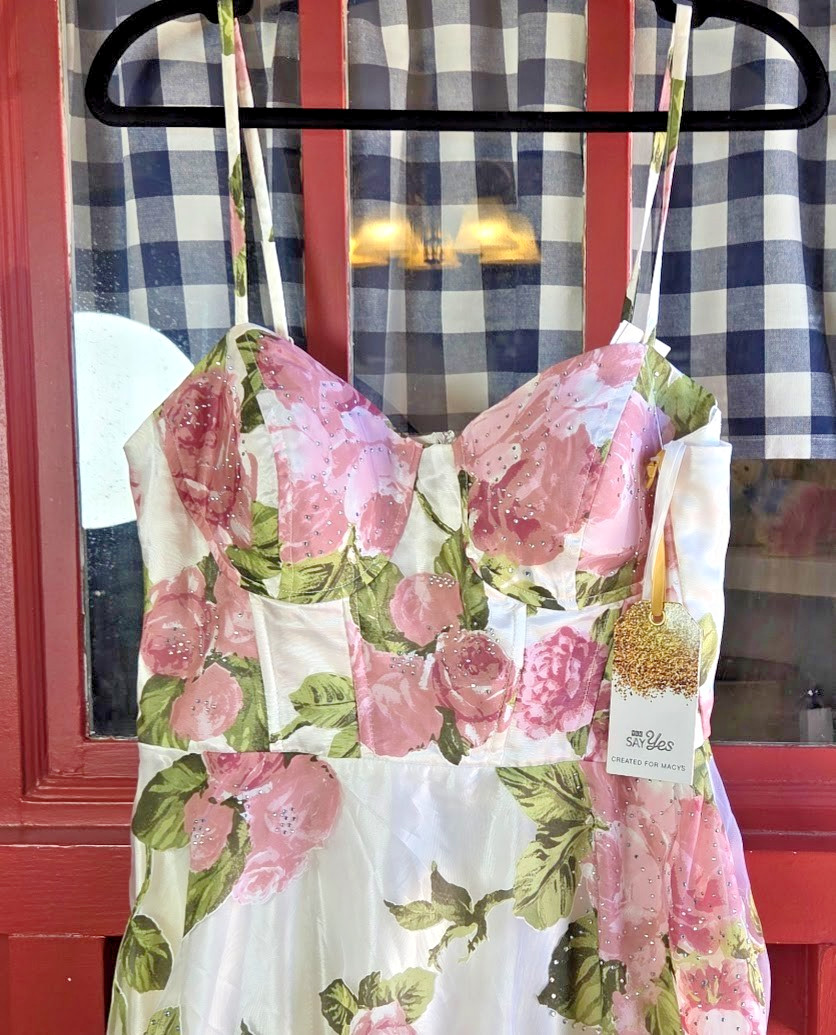 Say Yes Ivory Blush Rhinestone Floral Corset Sweetheart Gown Size 11 / 12 NWT