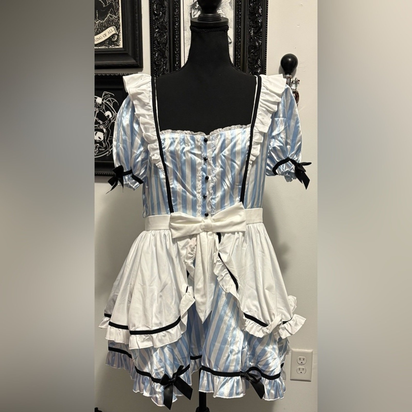 NWT Dolls Kill / Trickz N’ Treatz Alice In Wonderland Costume Dress Size XXL