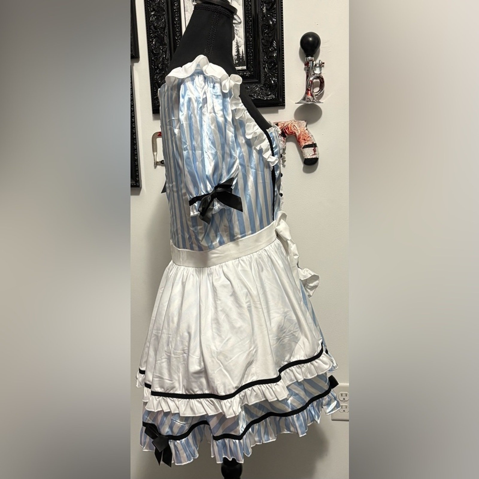NWT Dolls Kill / Trickz N’ Treatz Alice In Wonderland Costume Dress Size XXL