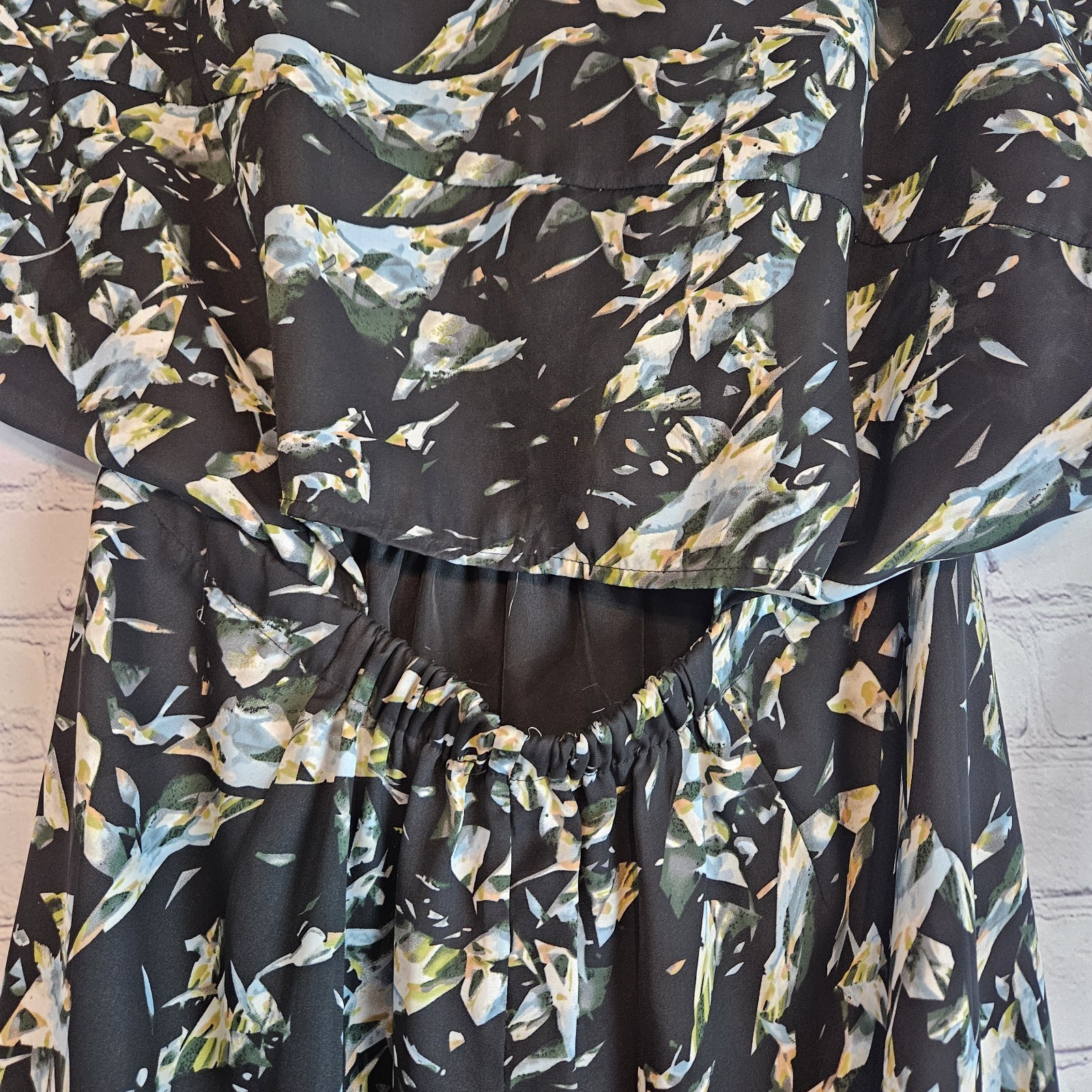 Bb Dakota Black Deep V Neck Back Cut Out Abstract Lined Dress W/ Pockets Sz M