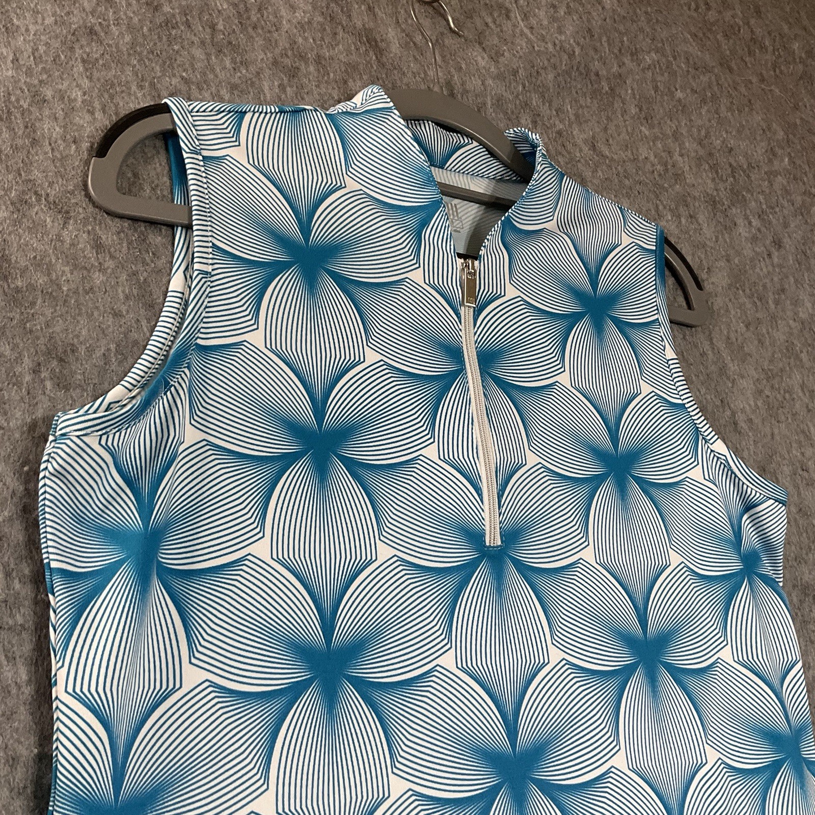 Tail Dress Womens Medium Blue Geometric Pockets Sleeveless Golf Tennis Active *
