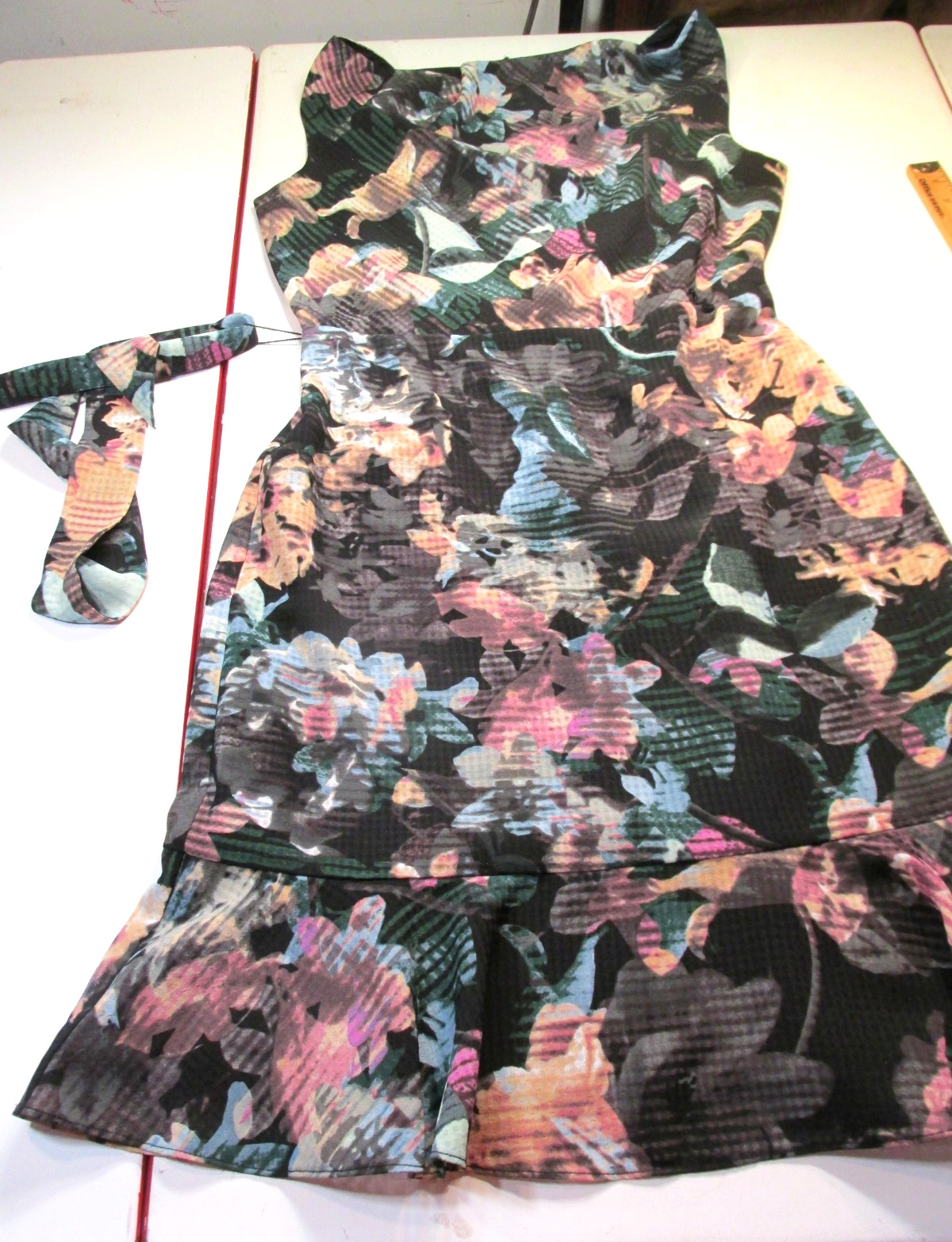 OUTBACK RED Midi Shift Dress Women 4 Black Floral Lined Belted Cottage Core