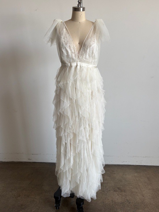 $489 NWT For Love And Lemons “Maxine” Tulle Maxi Dress in Ivory Sz XXS