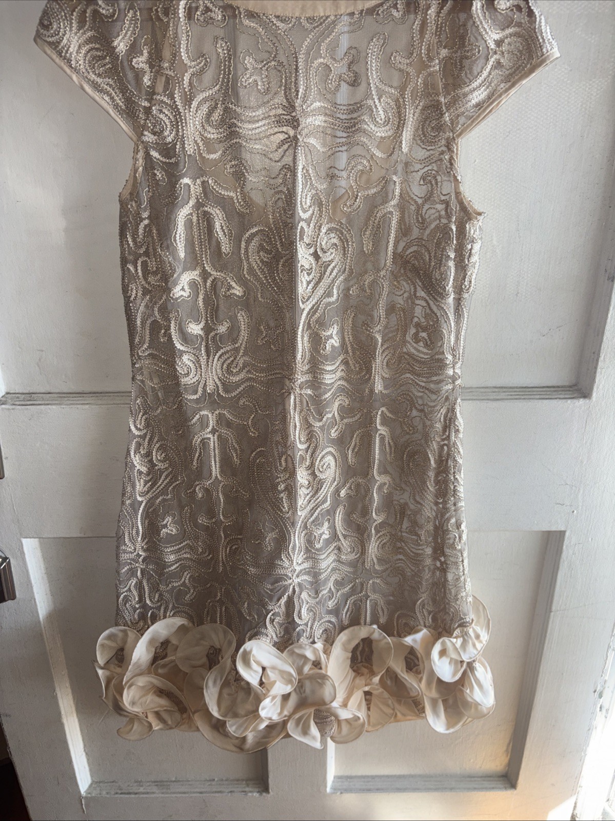 Jessica Simpson Ivory Lace Cocktail Dress Rosette Ruffle Hem Sheer Size M