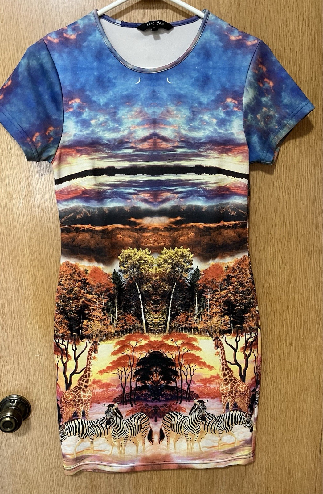 Just Love Africa Dress Womens Size Sm Safari Sunset Multicolor Sheath Print Art