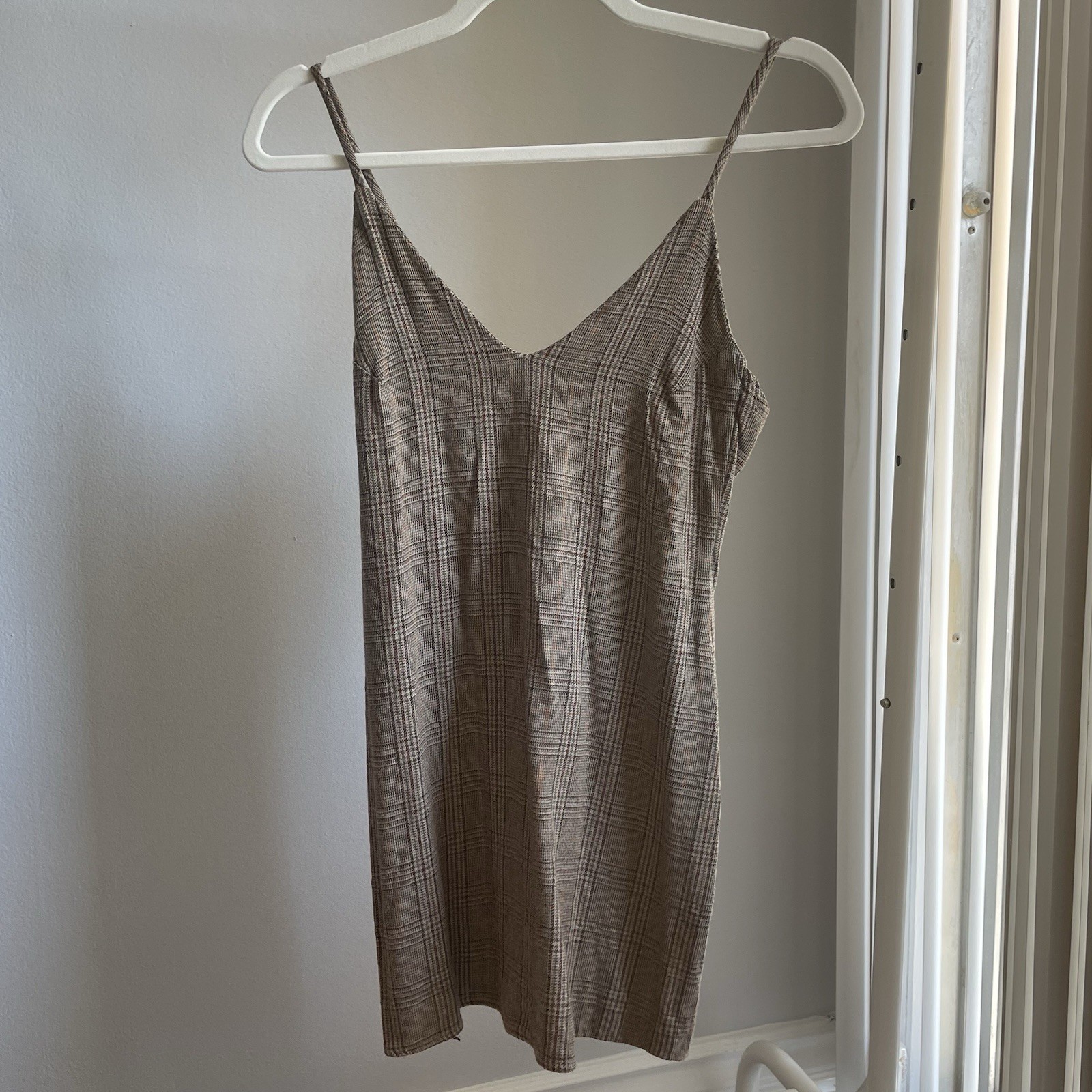 PurrrMelrose Wool V Neck Plaid Patterned Tie Back Mini Slip Dress in Brown