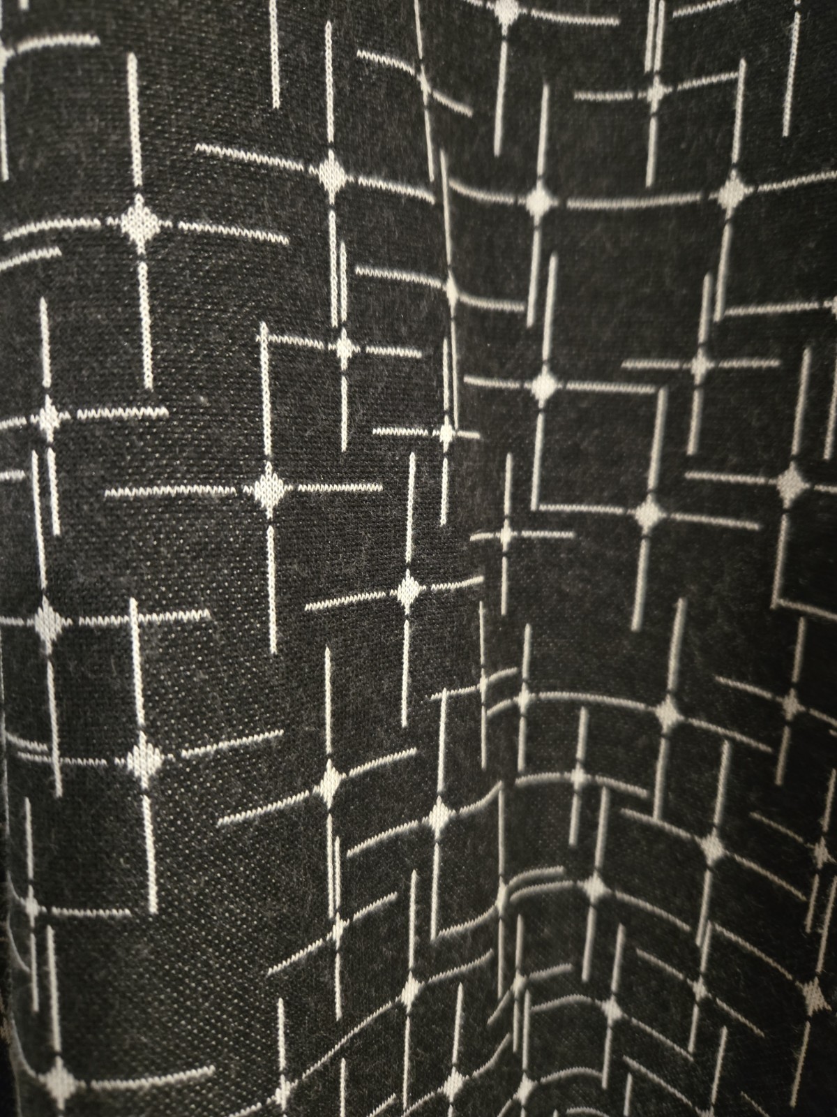 Lularoe Carly Dress Medium – Blk & Wht Print Textured, POWOT Excellent Condition