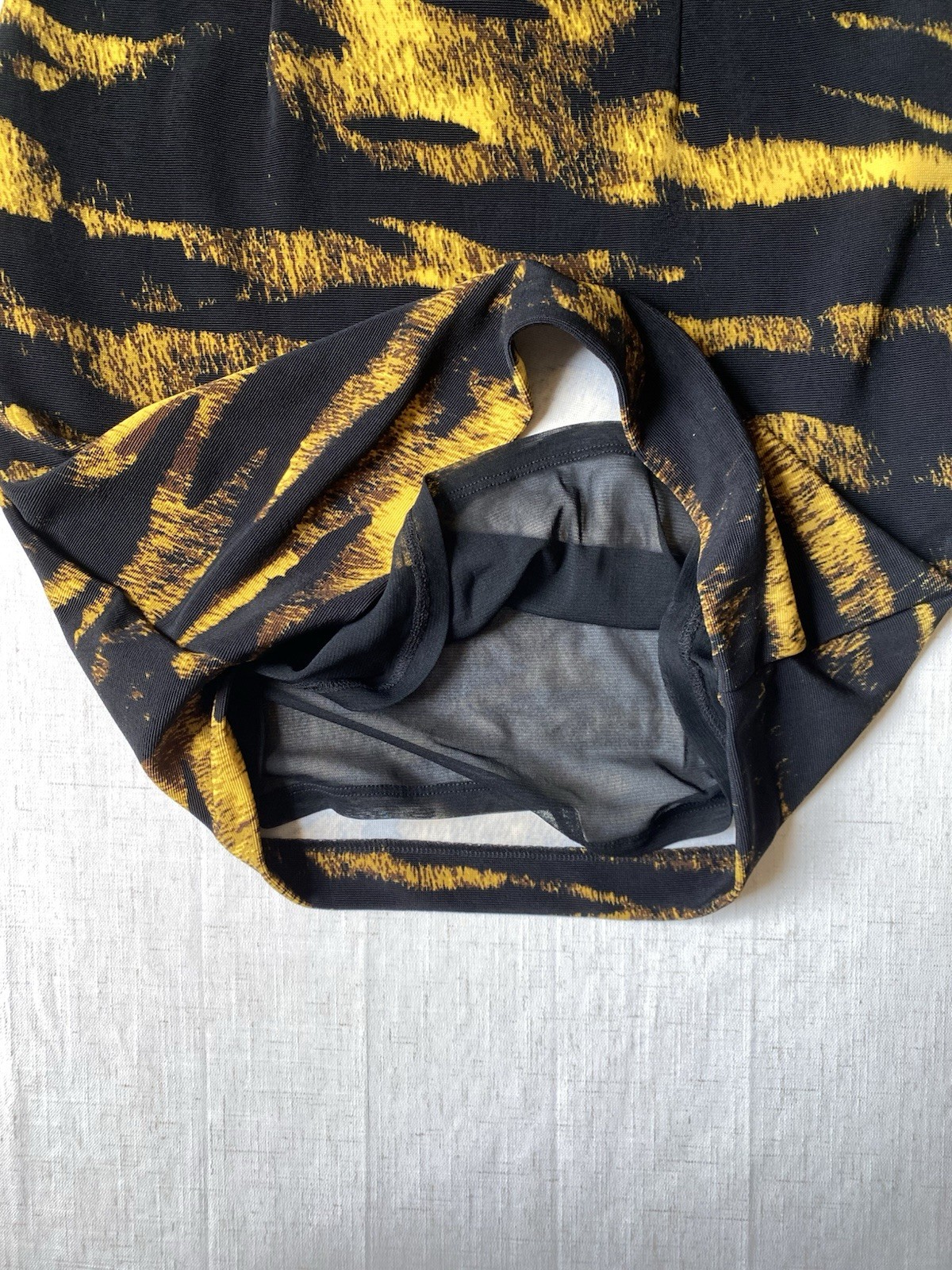 Michael Kors Tiger Stripe Bodycon Dress Small Black Yellow Animal Print Mesh Zip