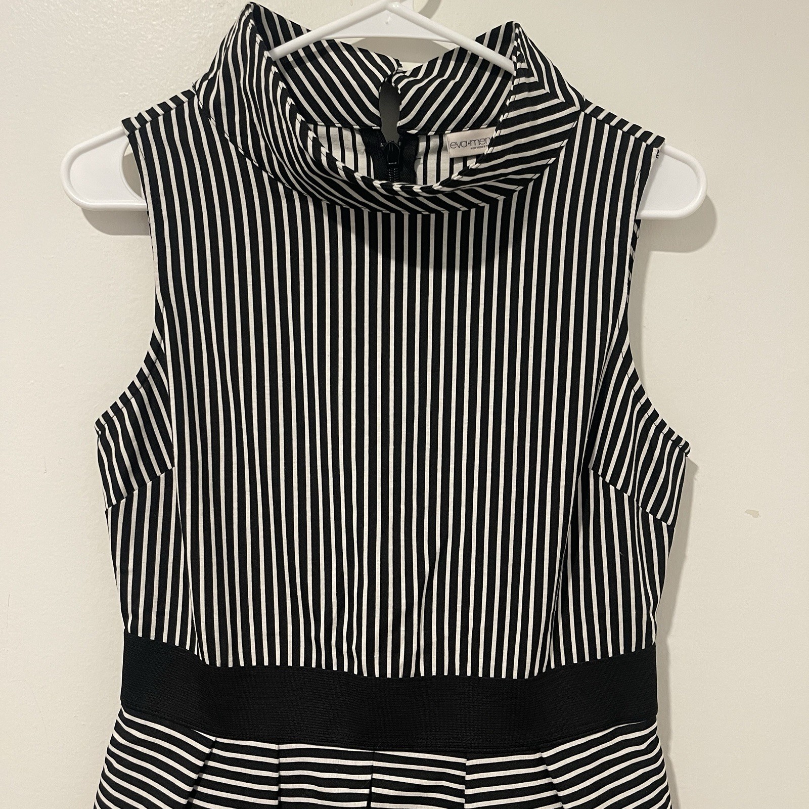 Eva Mendes For New York & Company Striped Black & White Dress – Small