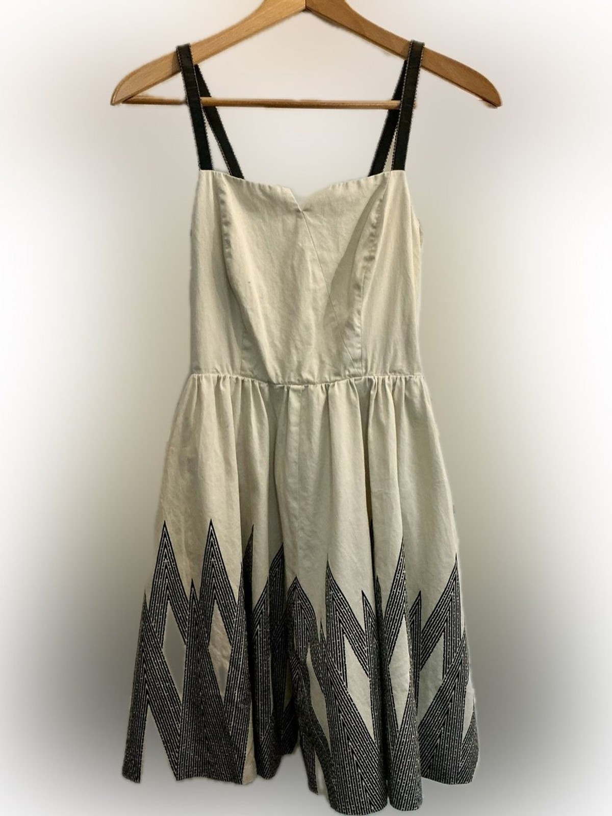 Armani Exchange Size 0 Ivory Cotton Dress Black Geometric Print Pockets