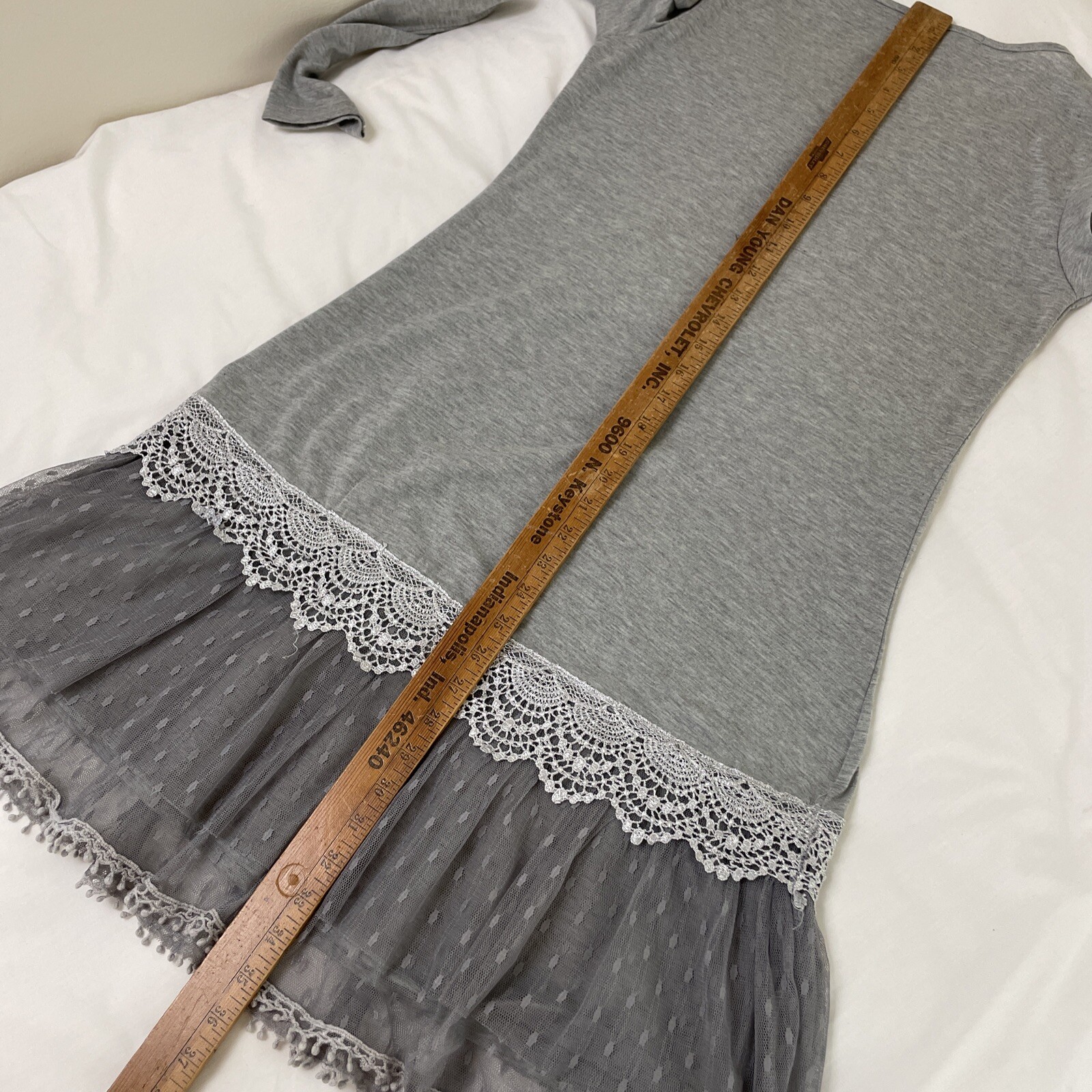 Ryu Shift Dress Women’s Size Medium Lace Tulle Layered Gray Boho