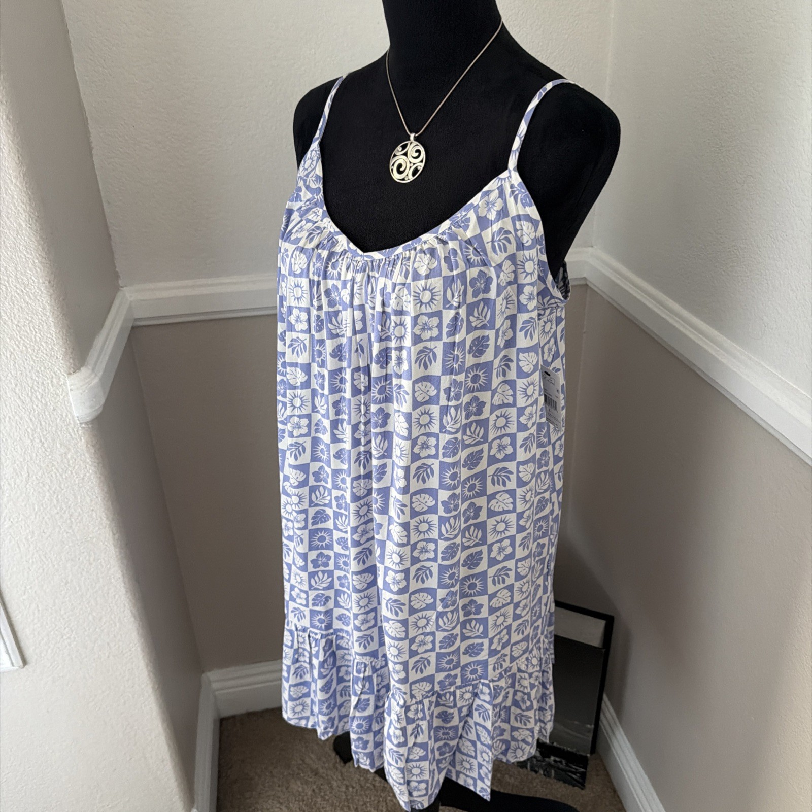 NWT Billabong Sunny Daze Mini Shift Dress Tropical Hawaiian Floral Multi L $49