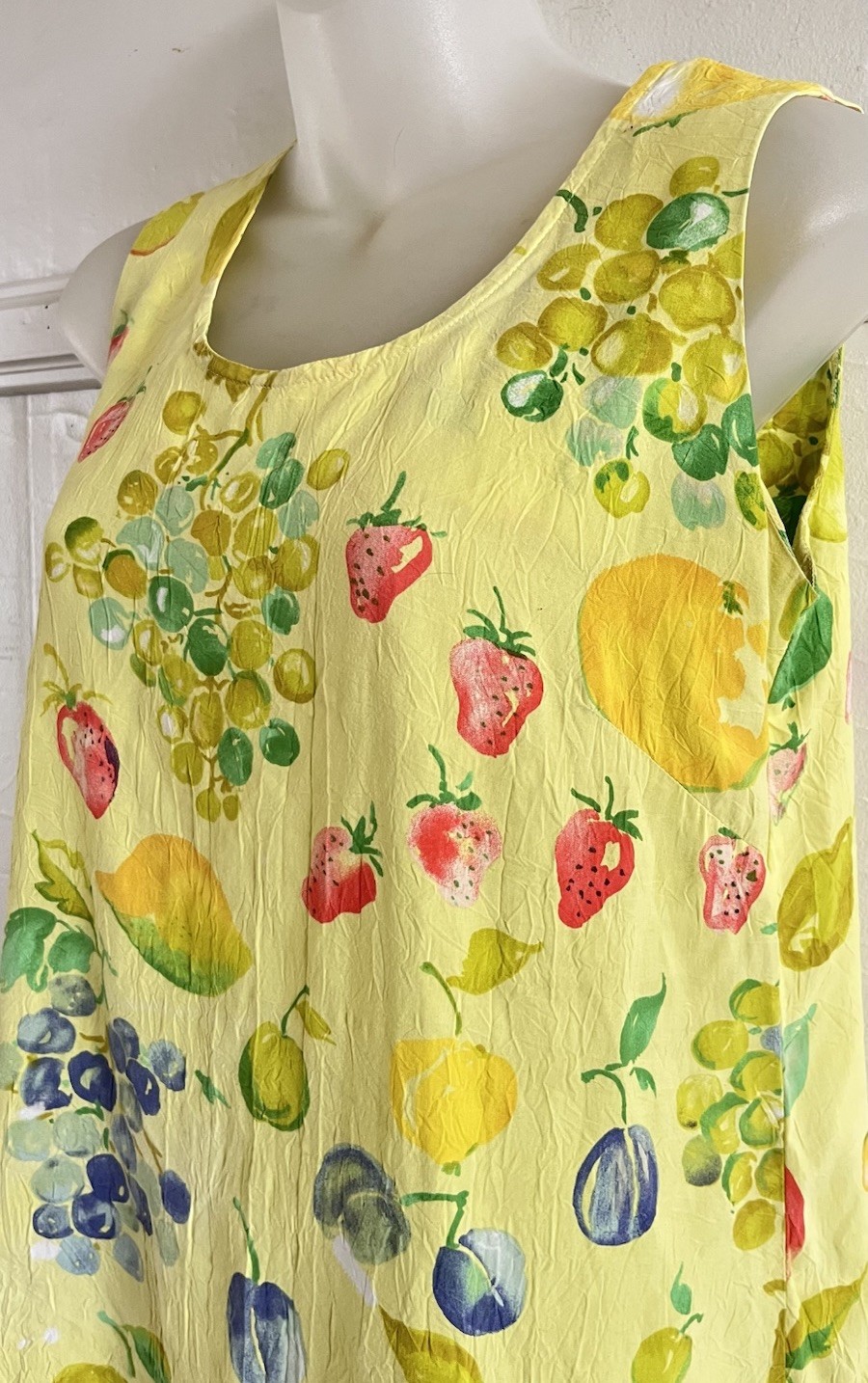 Vtg Jams World Food Art MARZIPAN Fruit Basket Bright Yellow Mini Dress-Sz Small