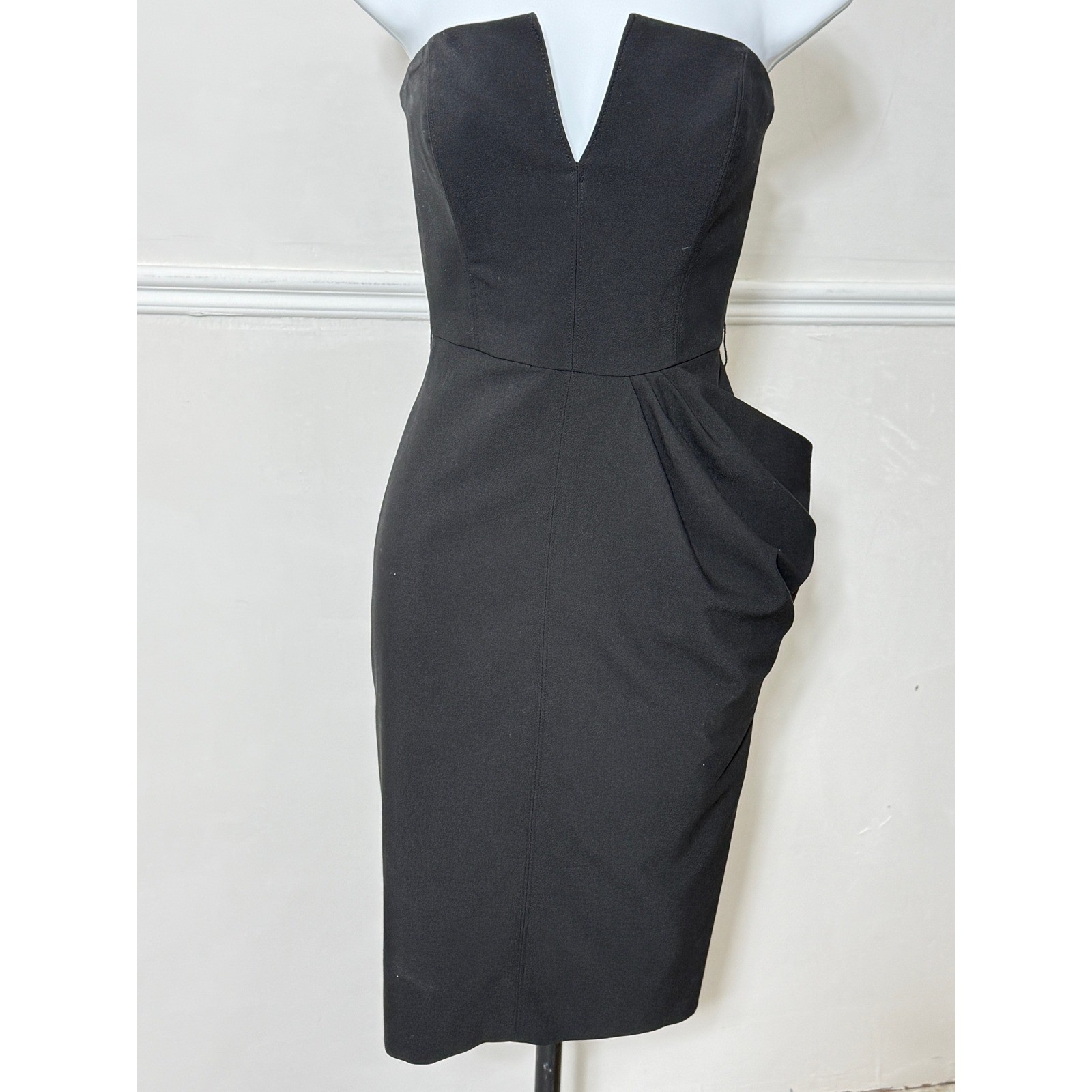 bebe Women Black Strapless V-Notch Draped Cocktail Sheath Dress Size 4 705TW102