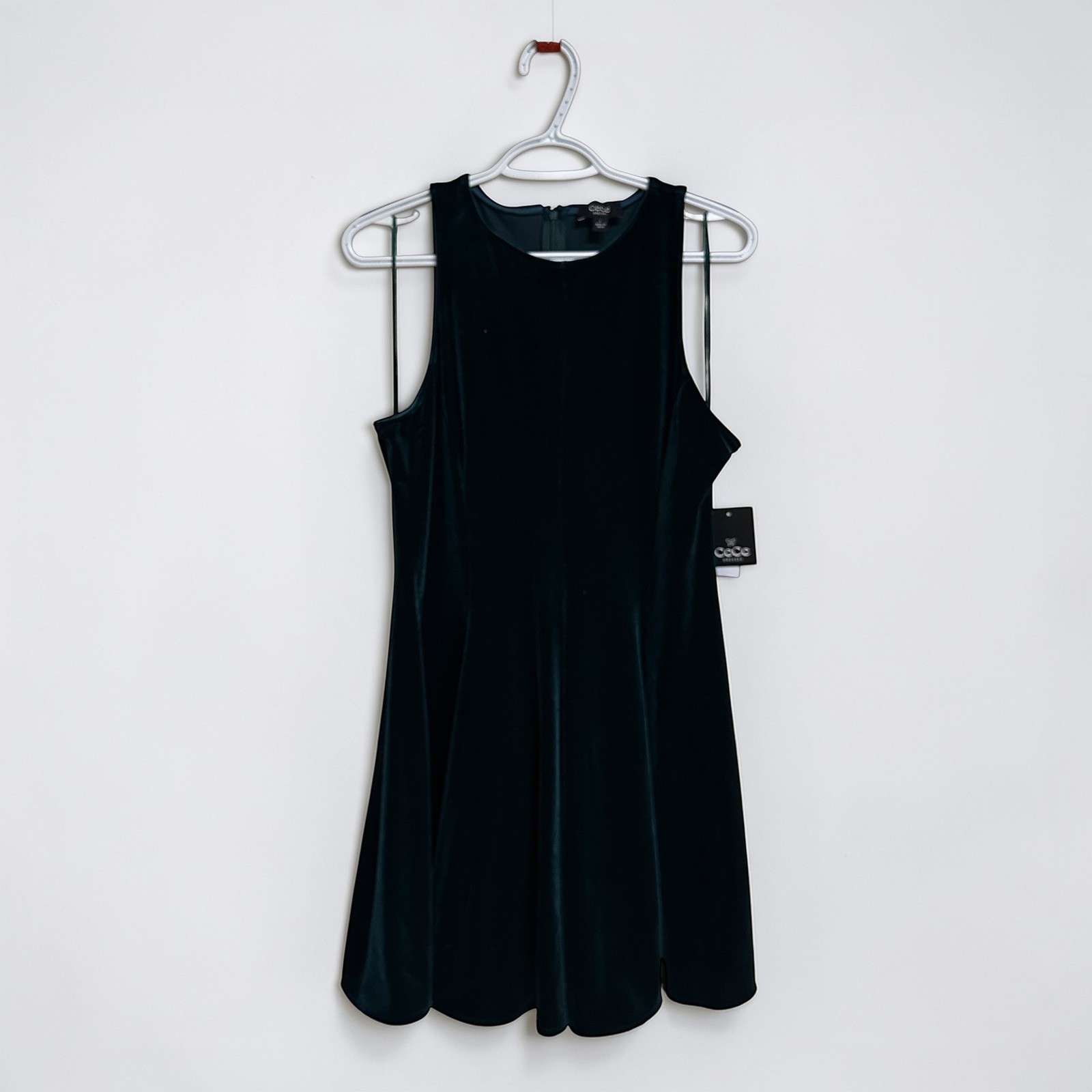 CeCe Velvet Sleeveless Ruffle Trim Shift Dress Size L Deep Spruce Green Flirty