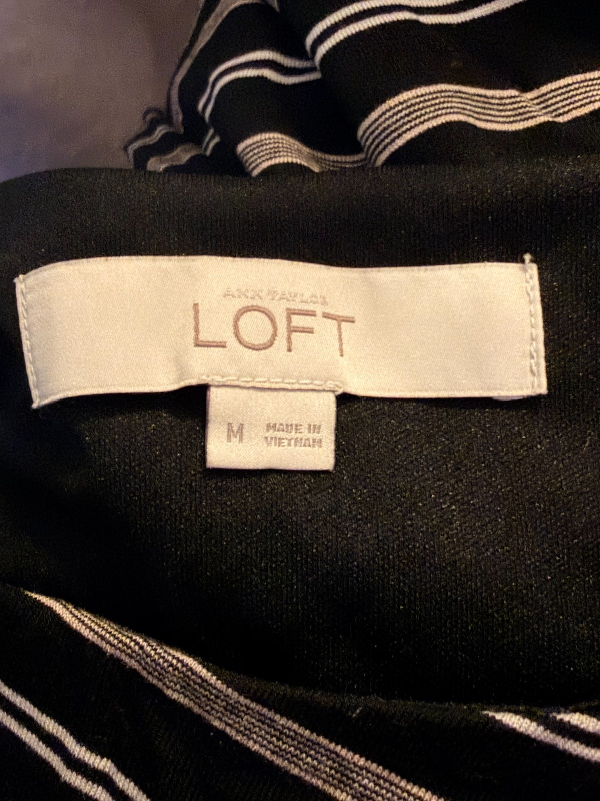 {ANN TAYLOR LOFT} Dress Sz. M Black & Beige Striped Ruched Stretch Lined