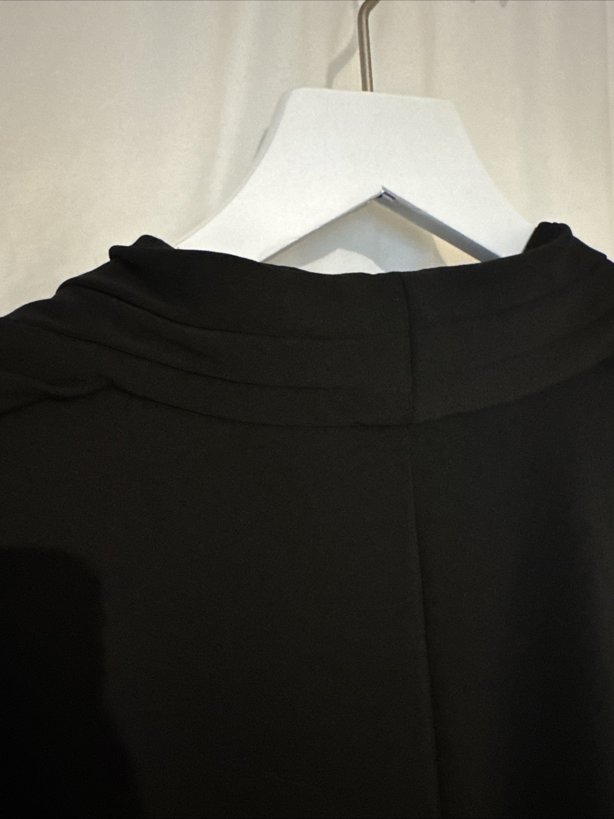 Talbots Medium Blouson Black Dress Flowy Medium Cap Sleeve Wrinkle Resistant
