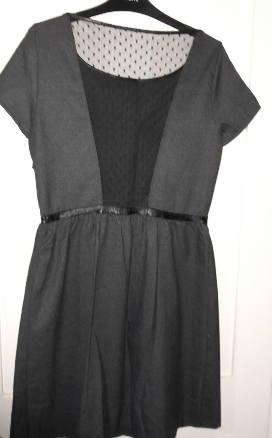 Ladies La Redoute Dark Grey/Black Lace Back Detail Dress Size 10 – Worn once