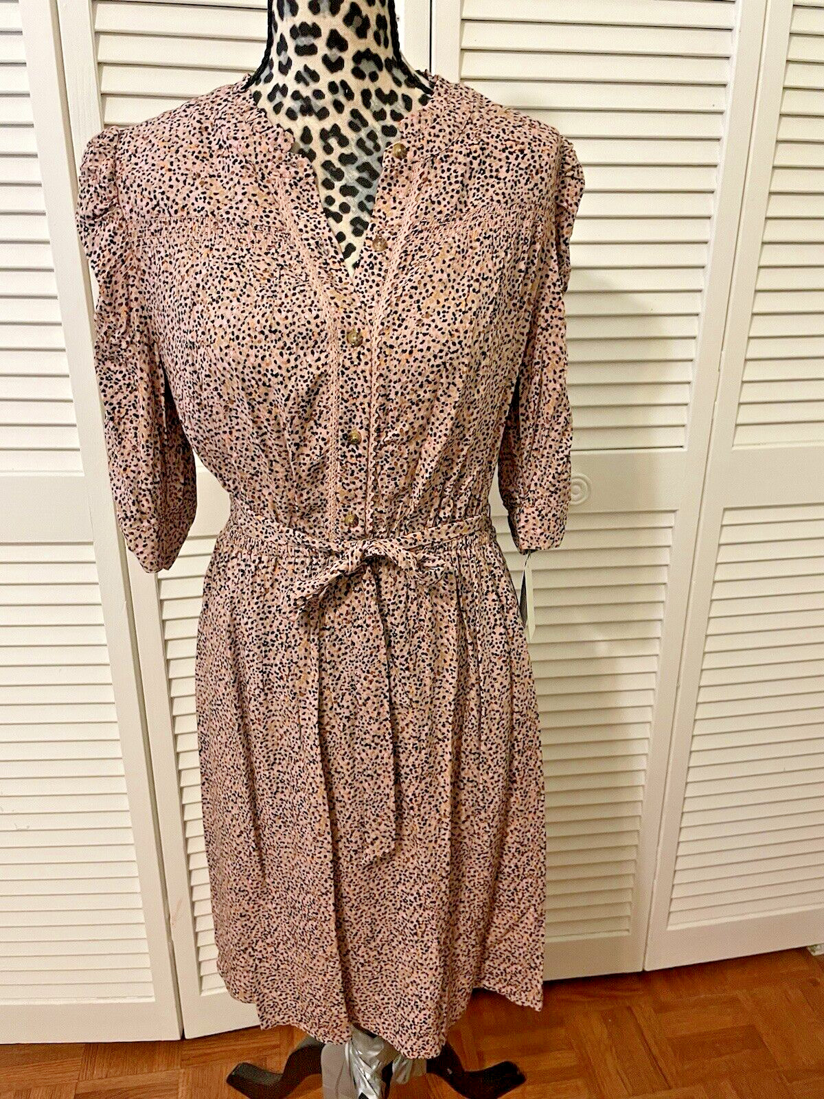 Democracy Dress S Rounded neckine buttons to elastic waist tie belt mulitcolor