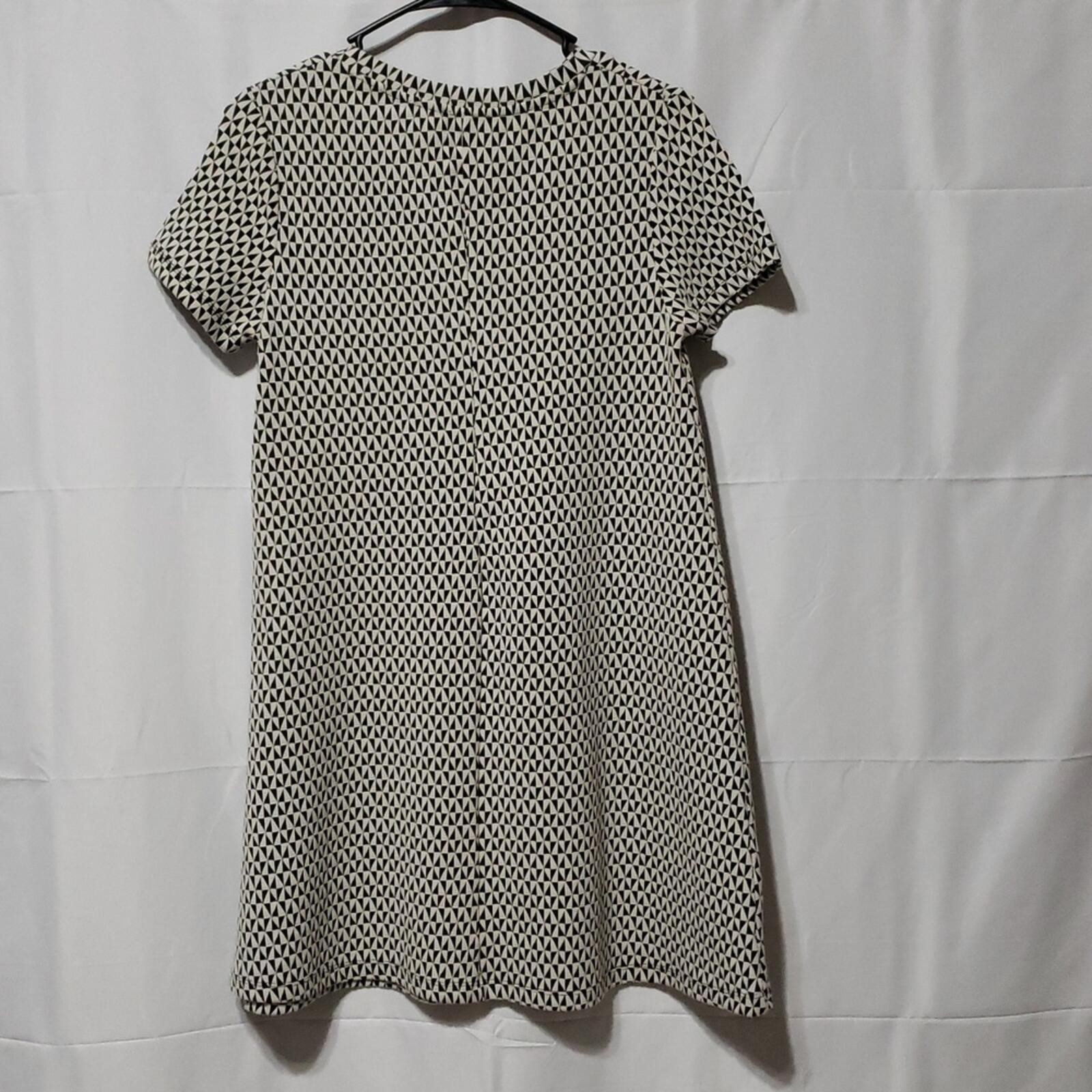 Zara Trafaluc Collection Black and White Geometric Print Dress.  Size: Medium