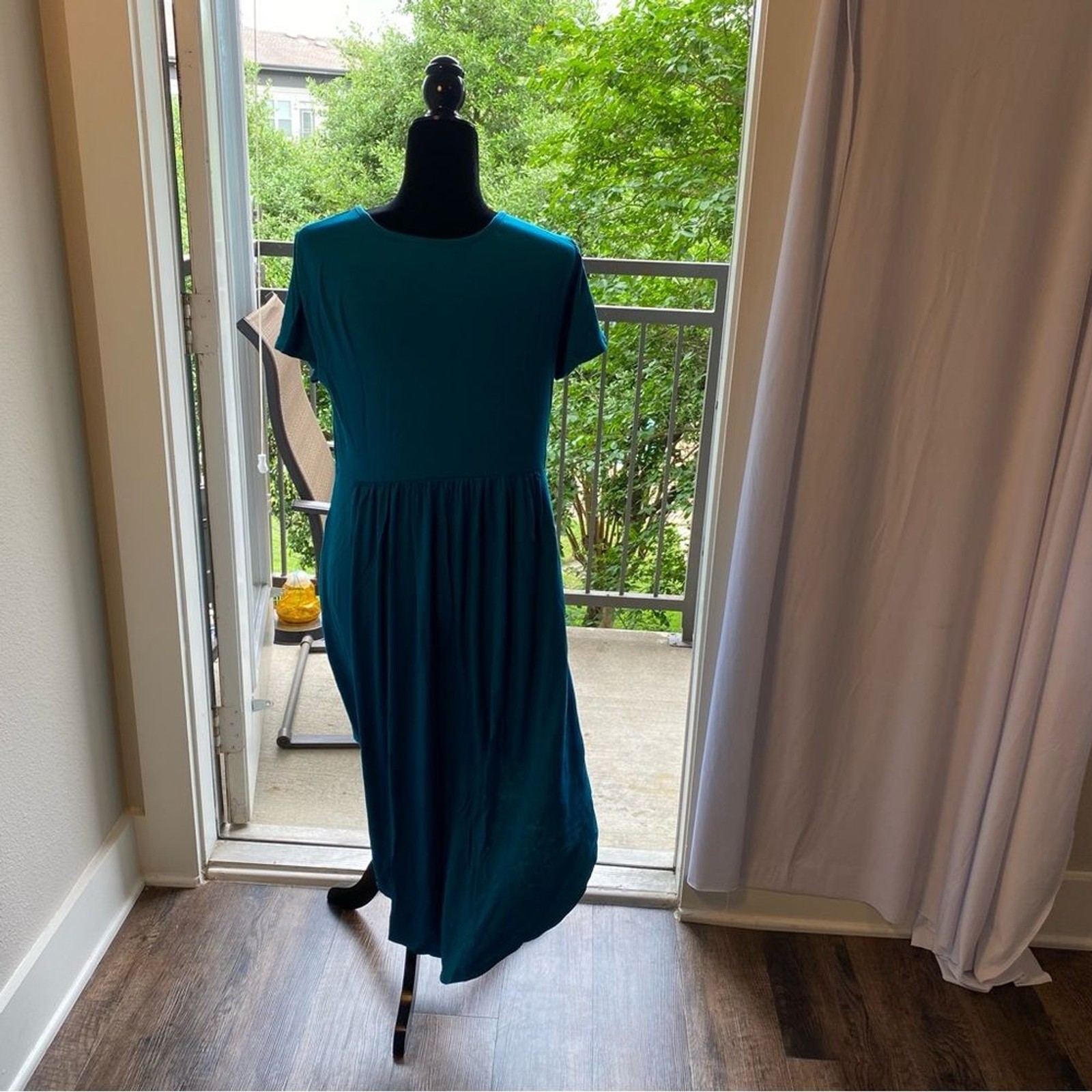 NEW Basic USA T-Shirt Neck High-Low Hem Aqua Midi Pockets Dress Large NWOT