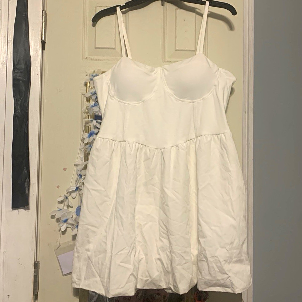 Madden NYC Women’s Smocked Sundress Scoop Neck Strappy Sleeveless White XL