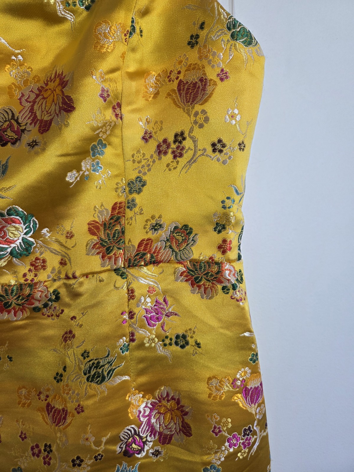 AVERY Size 12 Yellow Satin Floral Strappy Sleeveless Mini Dress