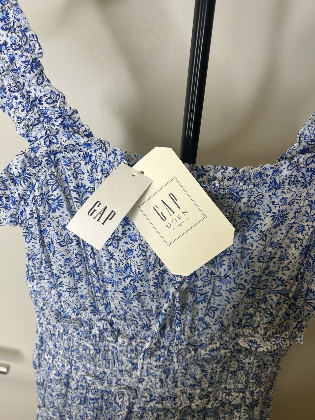 NWT Women’s Size XXS GAP Blue & White Floral Maxi Dress