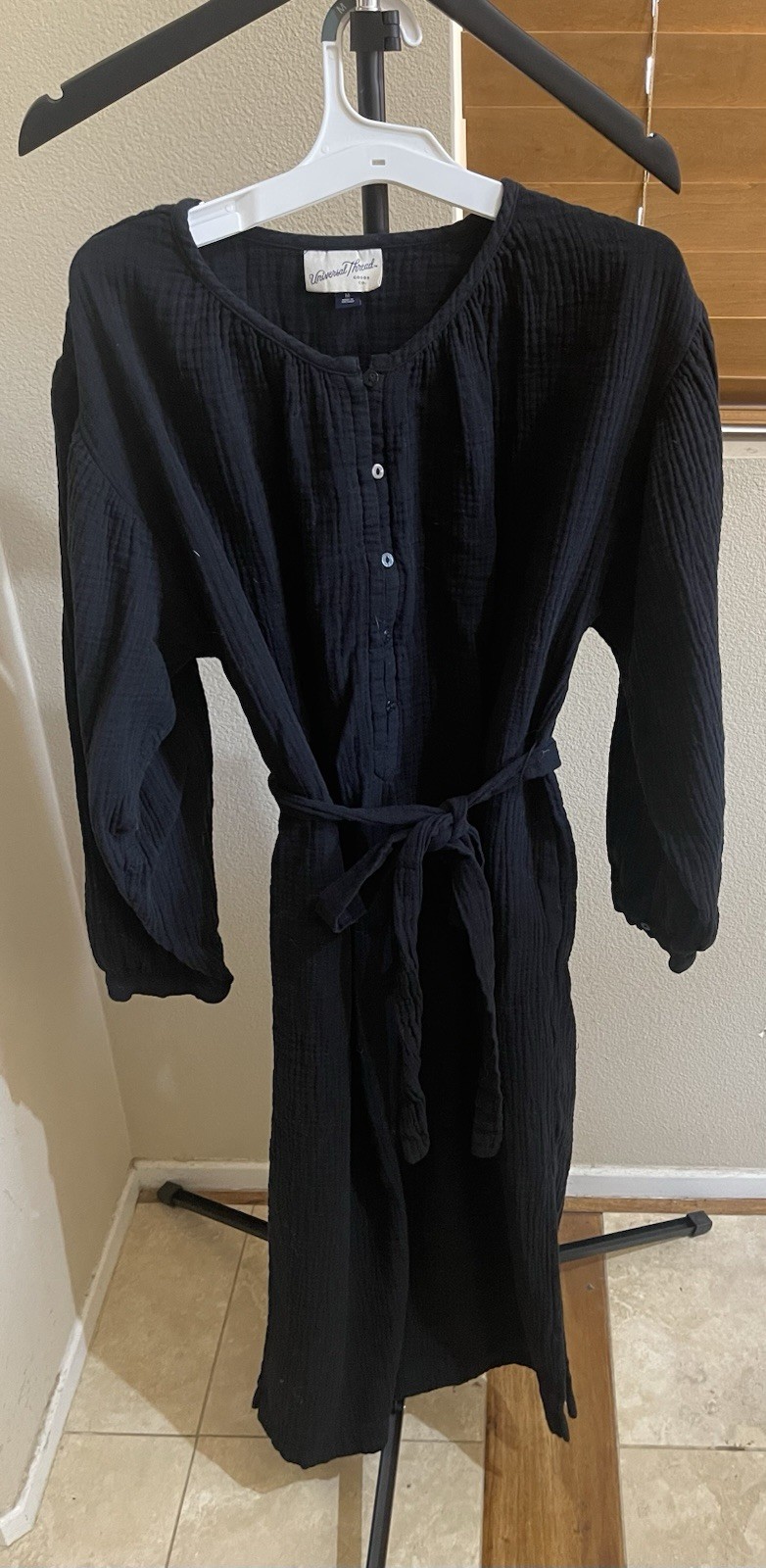 Black Texture Long Sleeves / Tunic With Relaxed Fit And Adjustable Waist Tie