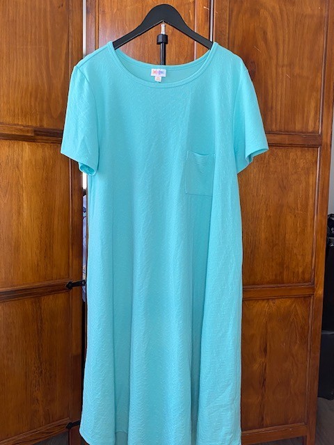 LuLaRoe Carly Dress Women’s 3XL Aqua Textured Pocket Swing Midi Plus Size
