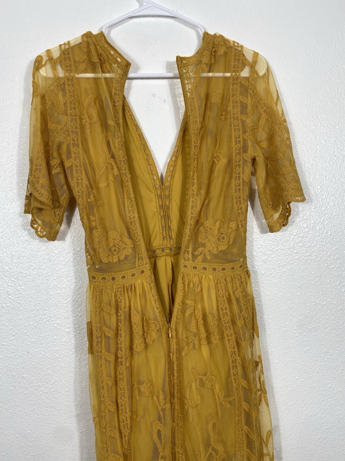 Socialite mustard embroidered lace plunge maxi dress Size Xs 100% Nylon & Cotton