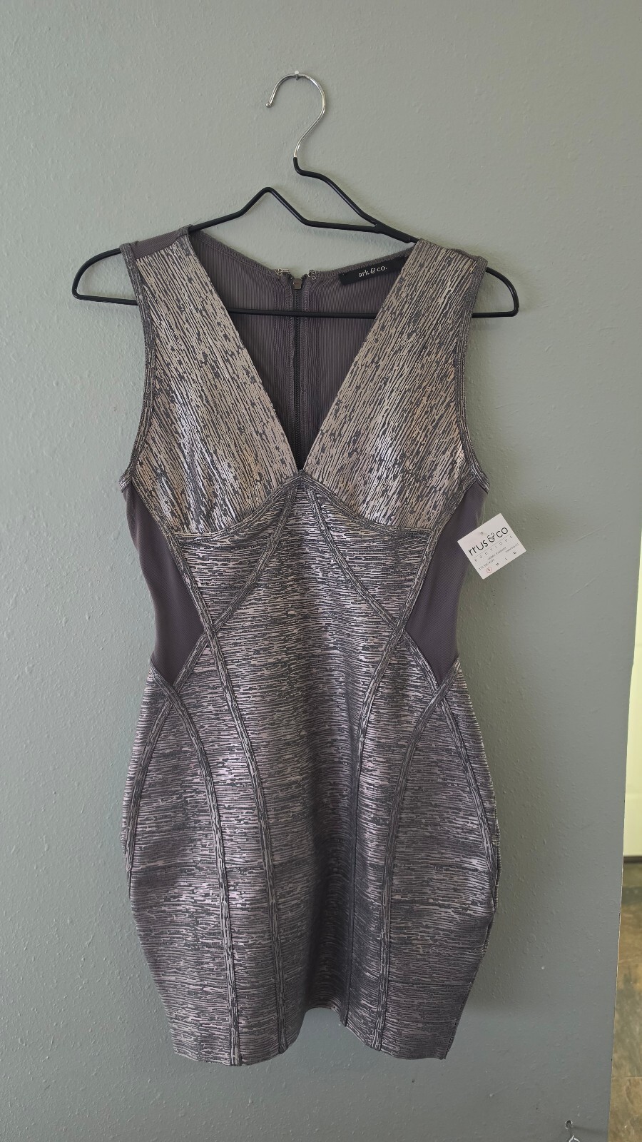 Ark & Co Mesh Insert Bandage Bodycon Dress Gray Taupe Sleeveless Size Small NWT