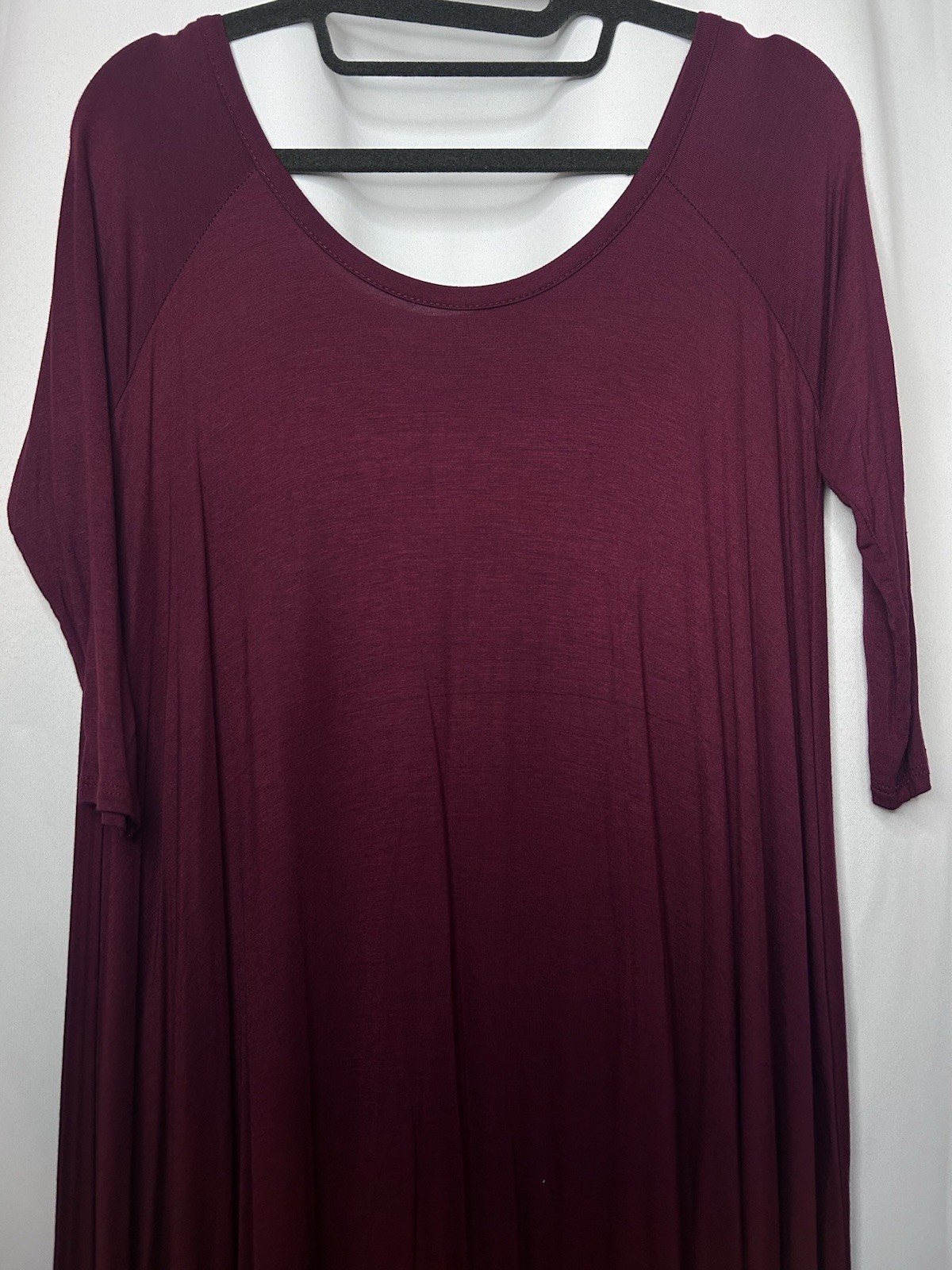 Aiden Y Women’s Small Maroon 3/4 Sleeve Sharkbite Hem Round Neck Dress NWT
