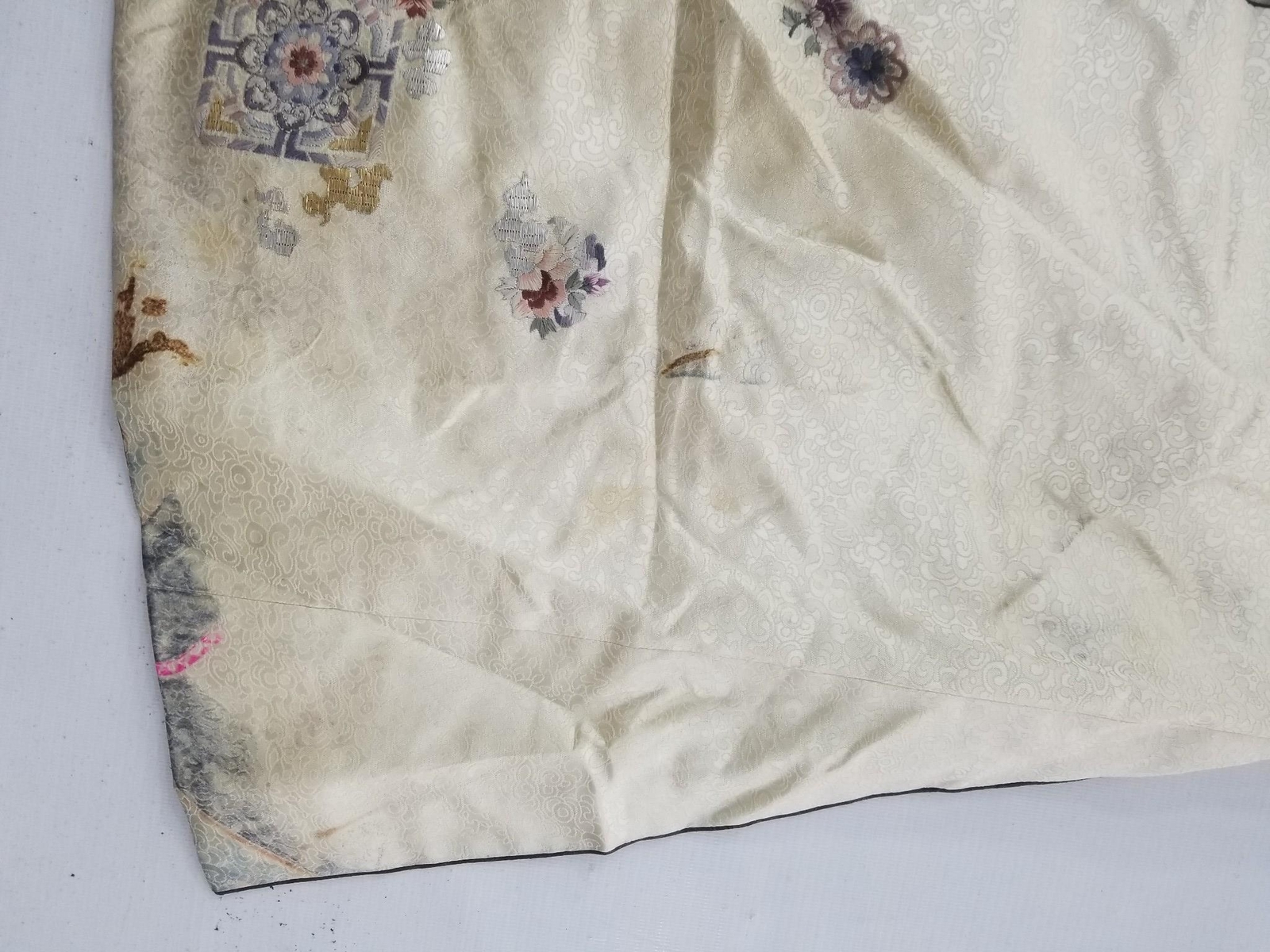 Vintage Traditional Korean Silk Embroidered Hanbok Jacket