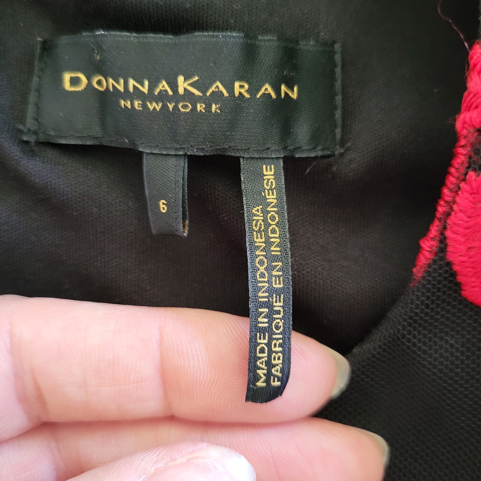 Donna Karan New York Women’s Black Red Embriodered Sheath Cocktail Dress Size 6