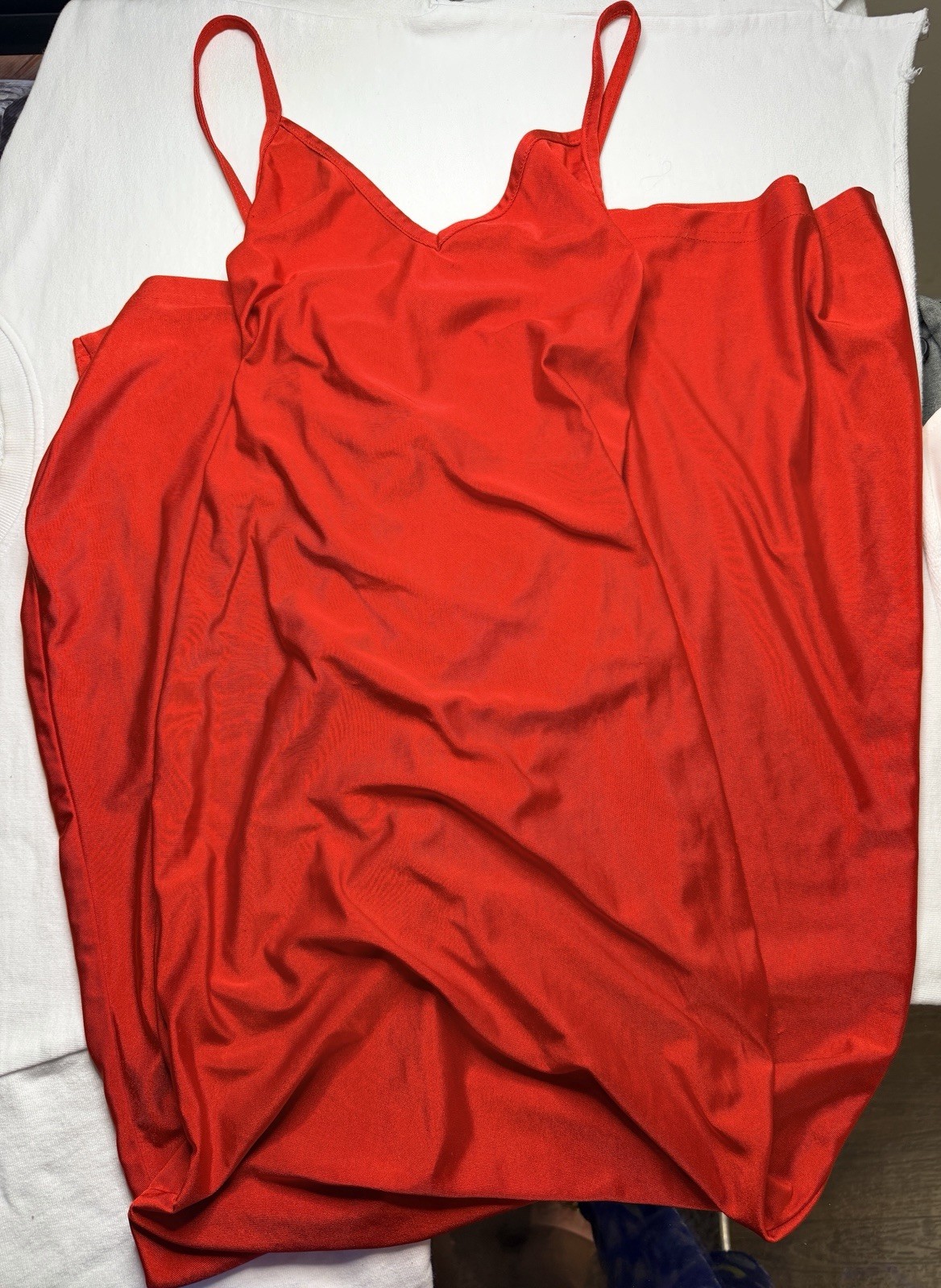 Red Ruched Stretch Bodycon Maxi Dress Women’s Size S V-Neck Spaghetti Straps