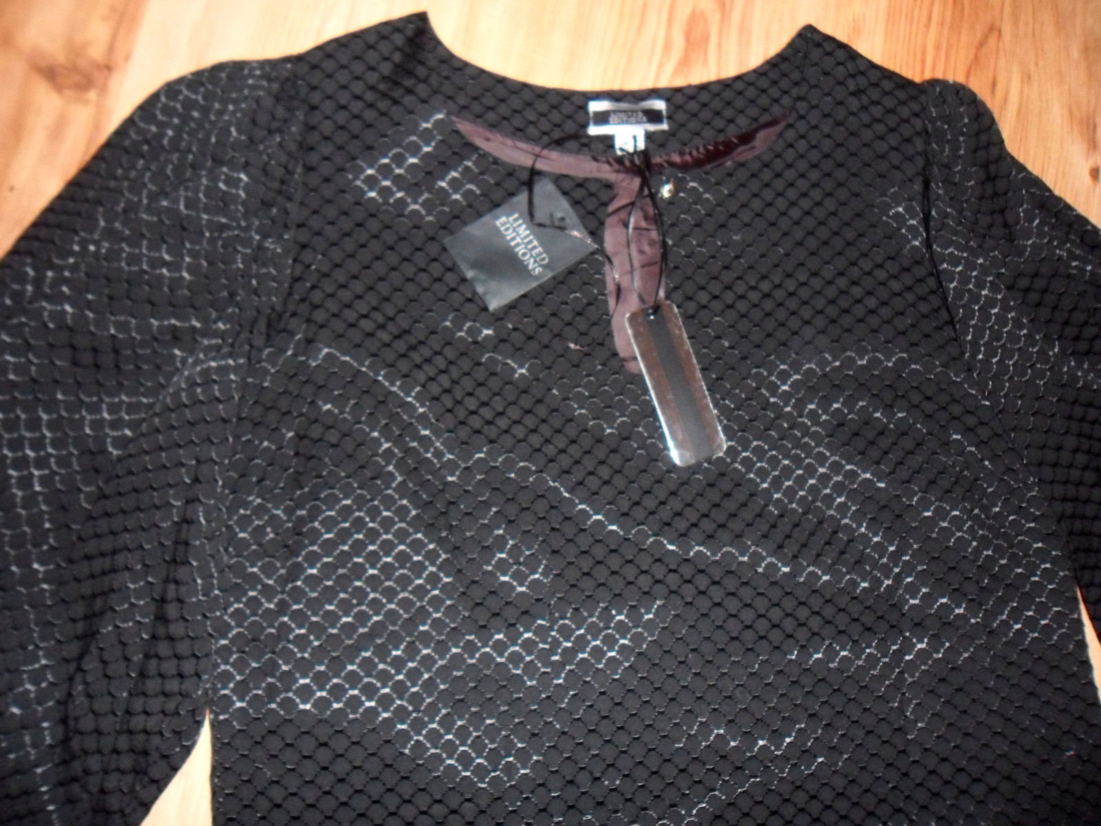 Limited Edition Size 10 Black smart Satin feel Short Dress Atmosphere New