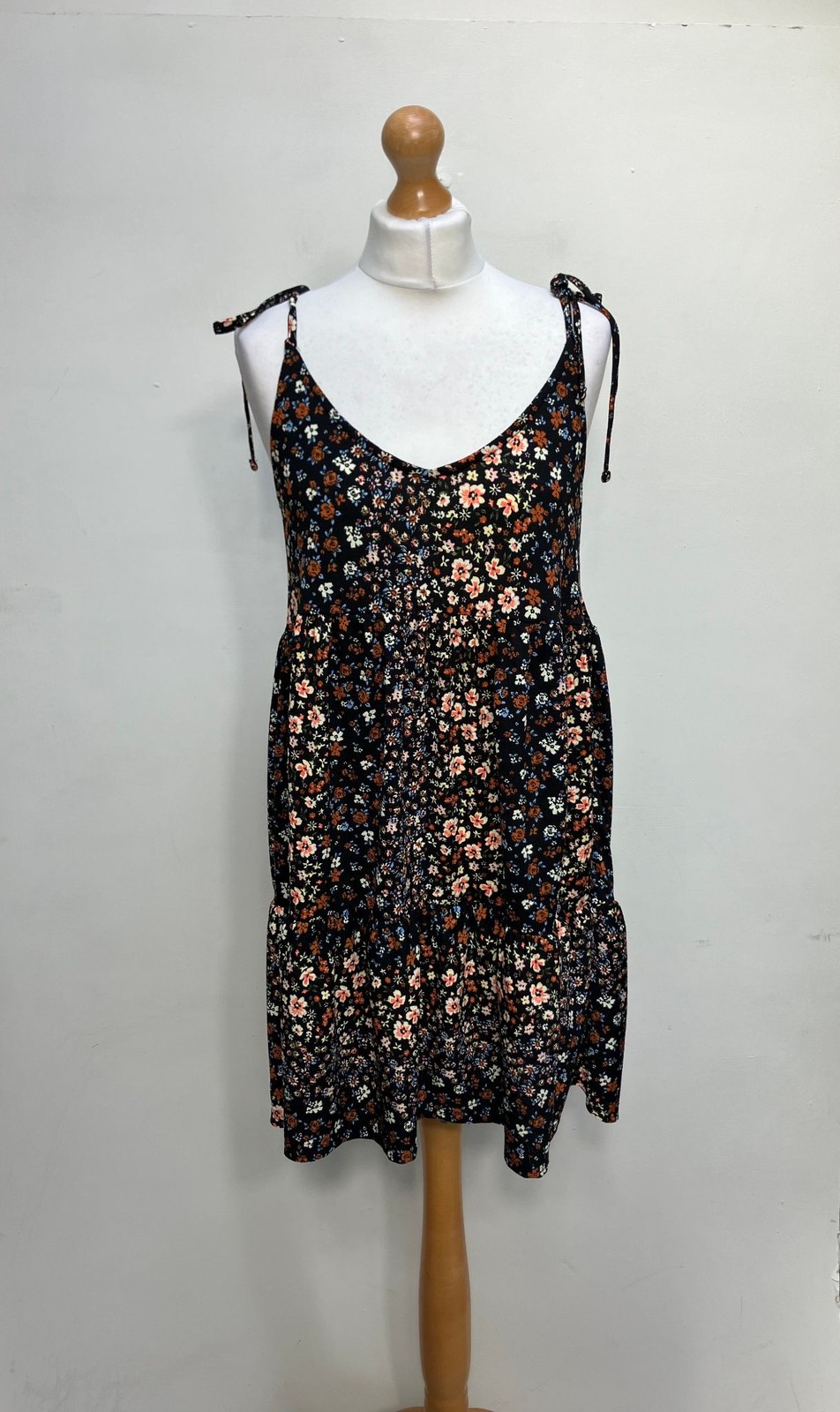 Pep&Co Dress Womens 12 Black Floral Tie Strap Tiered Sundress Summer Casual